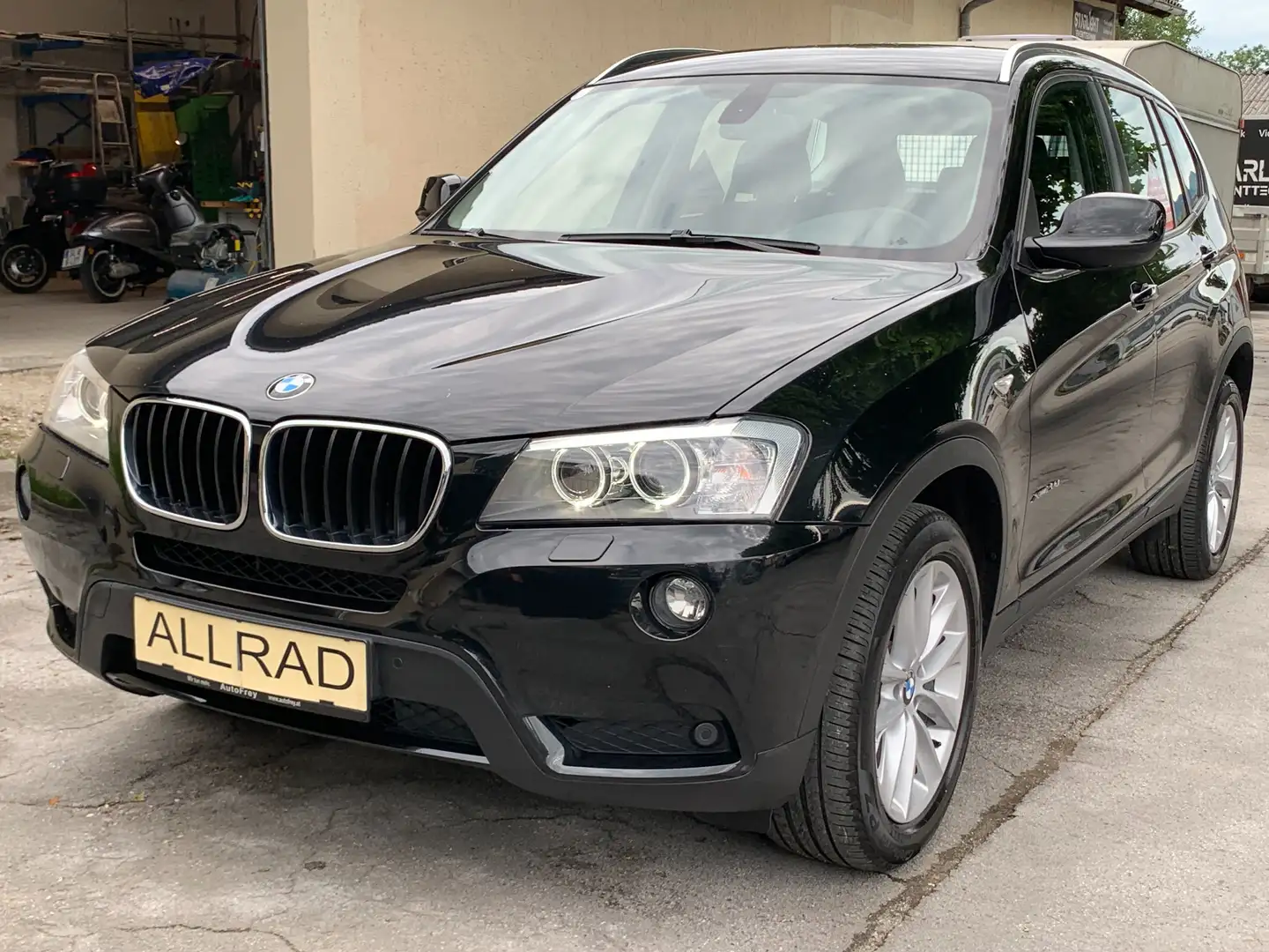 BMW X3 xDrive 20 d, NUR BMW Pickerl und NUR BMW Service ! Schwarz - 2