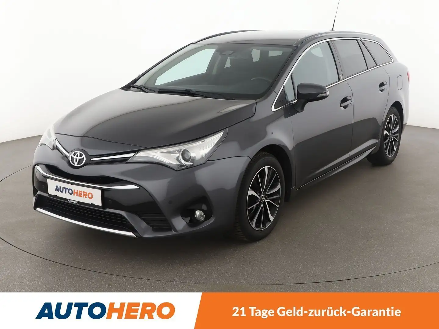 Toyota Avensis 1.8 Team D *CAM*AHK*TEMPO* Grau - 1