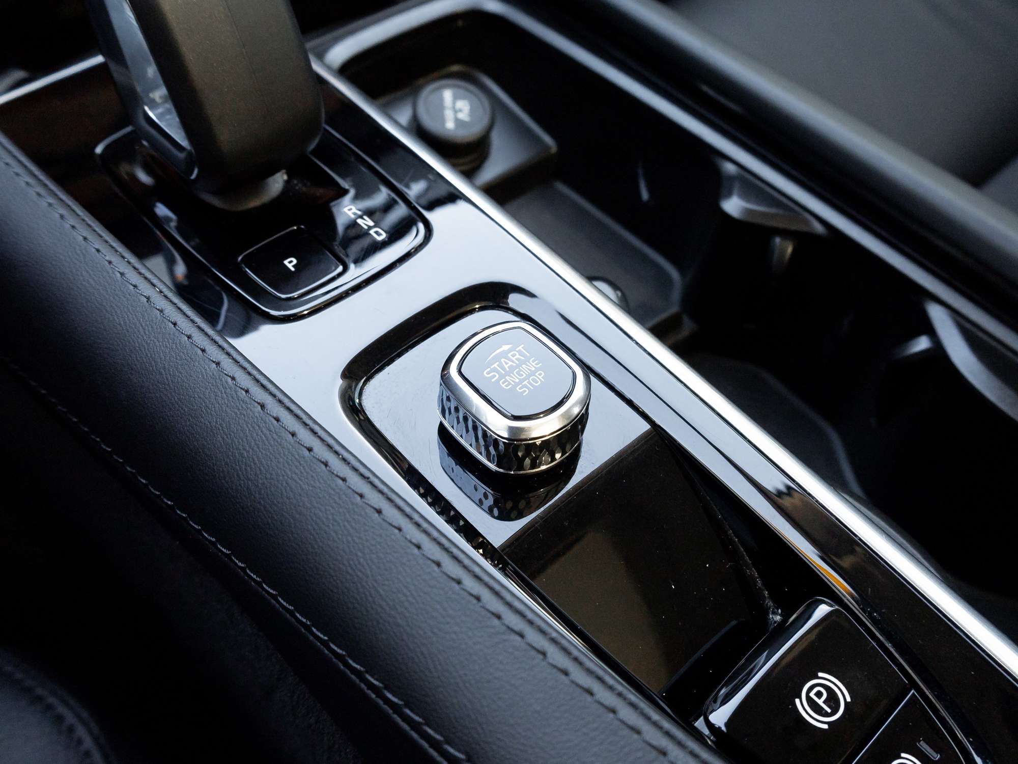 2024 Volvo XC90 B6 AWD PLUS 7-Seater |CPO FINANCE RATE fr 2.99%* thumb 19