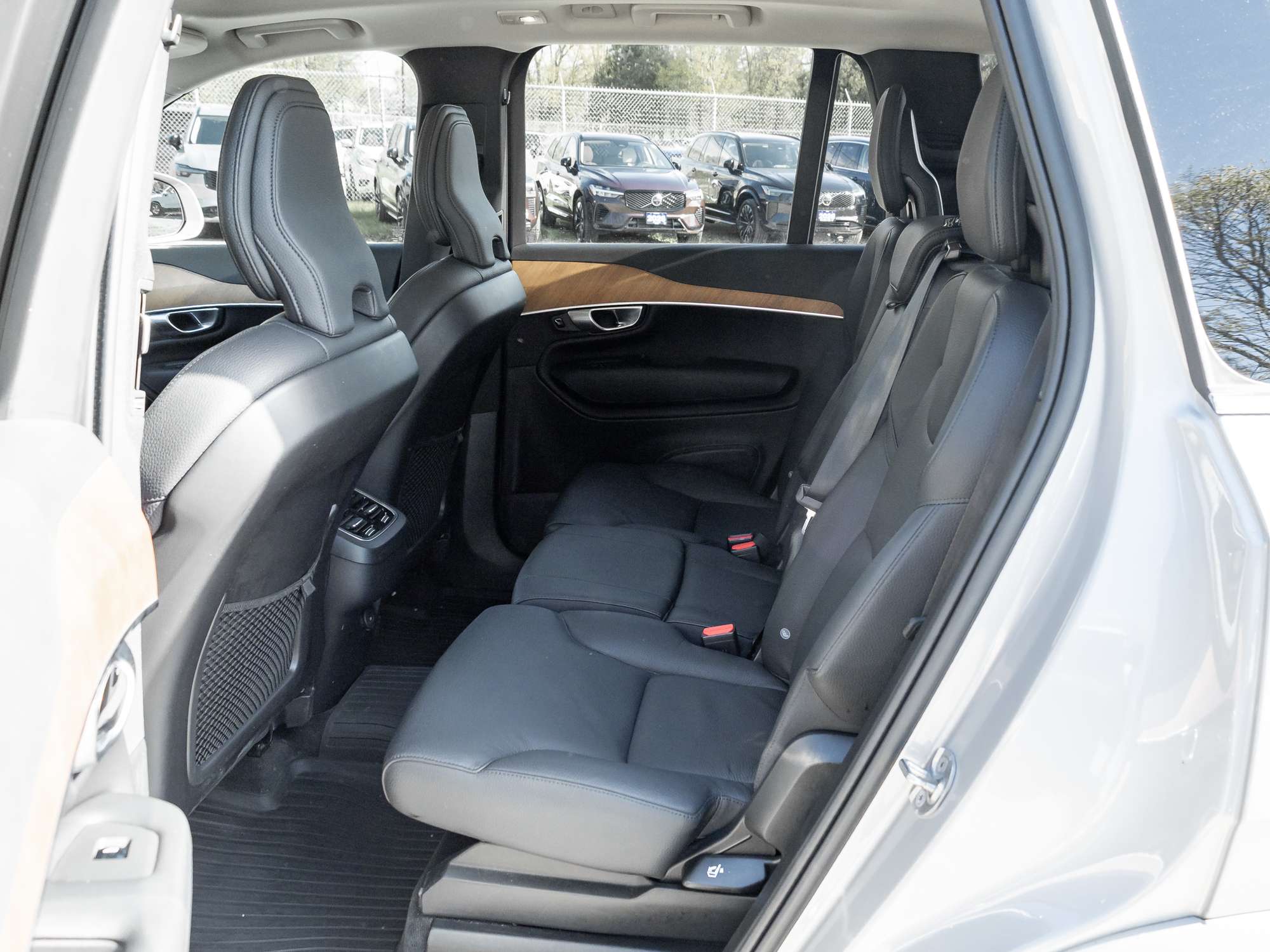 2024 Volvo XC90 B6 AWD PLUS 7-Seater |CPO FINANCE RATE fr 2.99%* thumb 25