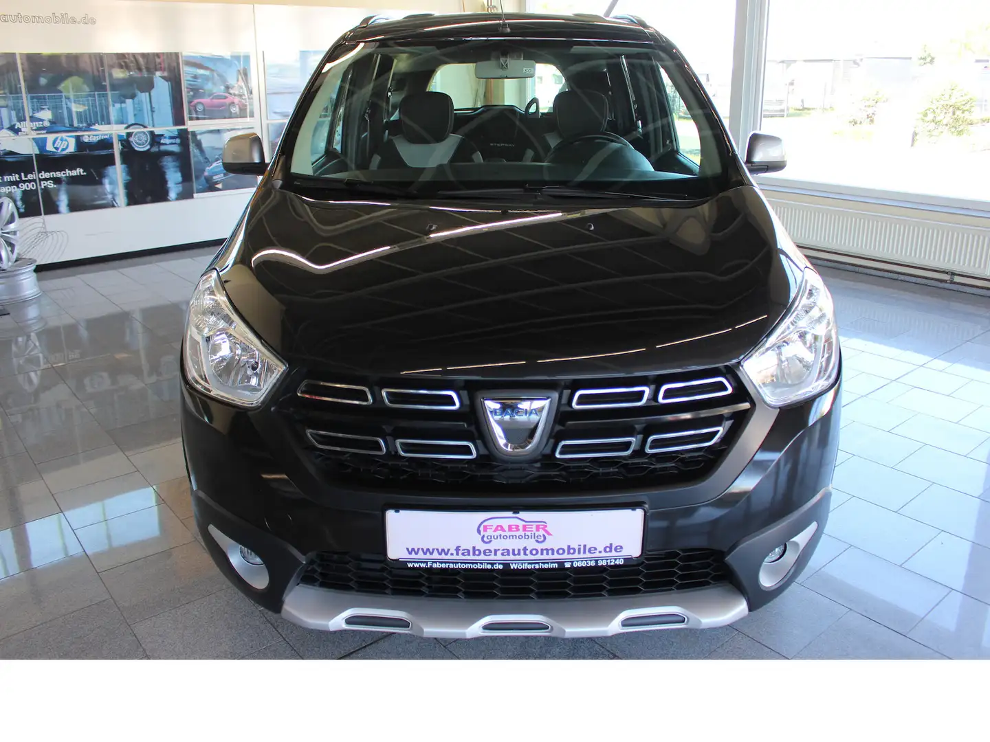 Dacia Lodgy Stepway,Kamera,Sitzheizung,Navi,Telefon Černá - 2