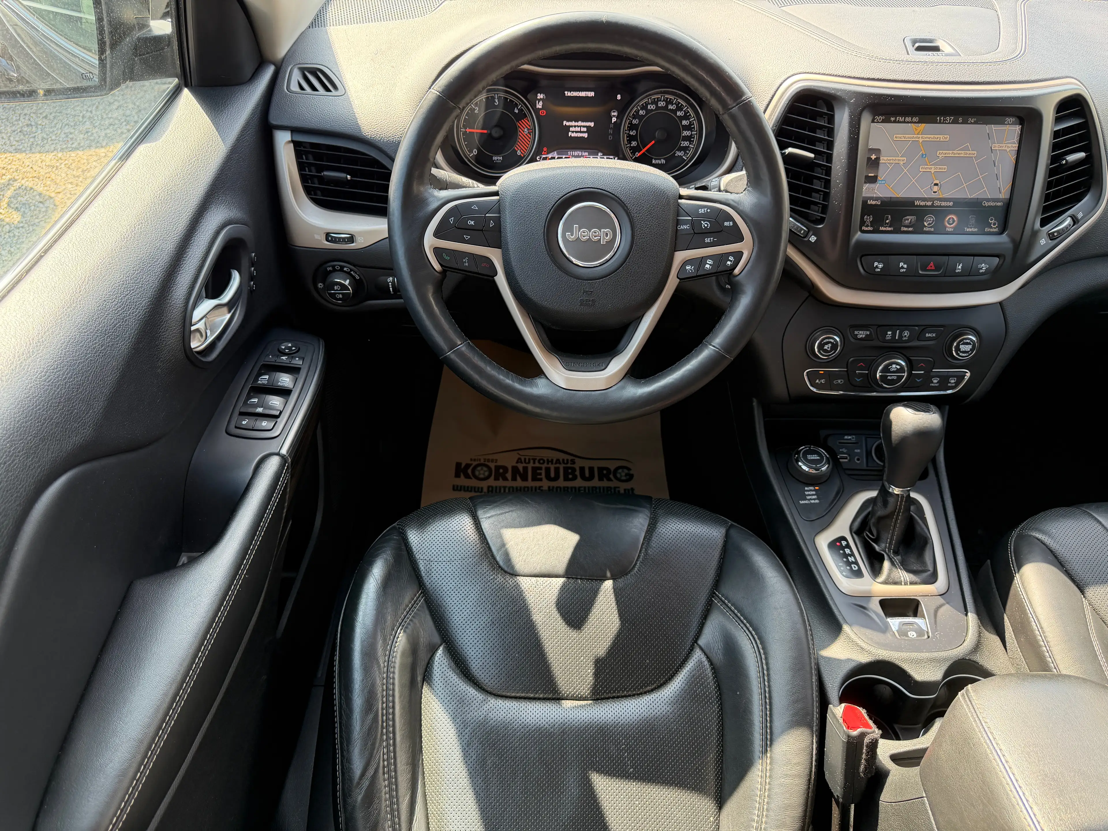 Jeep Cherokee Limited 4WD*Leder*NAVI*Rückfahrkamera*Tempomat* — photo 14