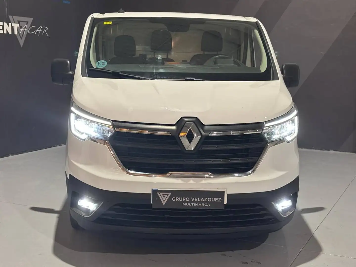 Renault Trafic Combi 9 2.0dCi Energy Blue 81kW Weiß - 2