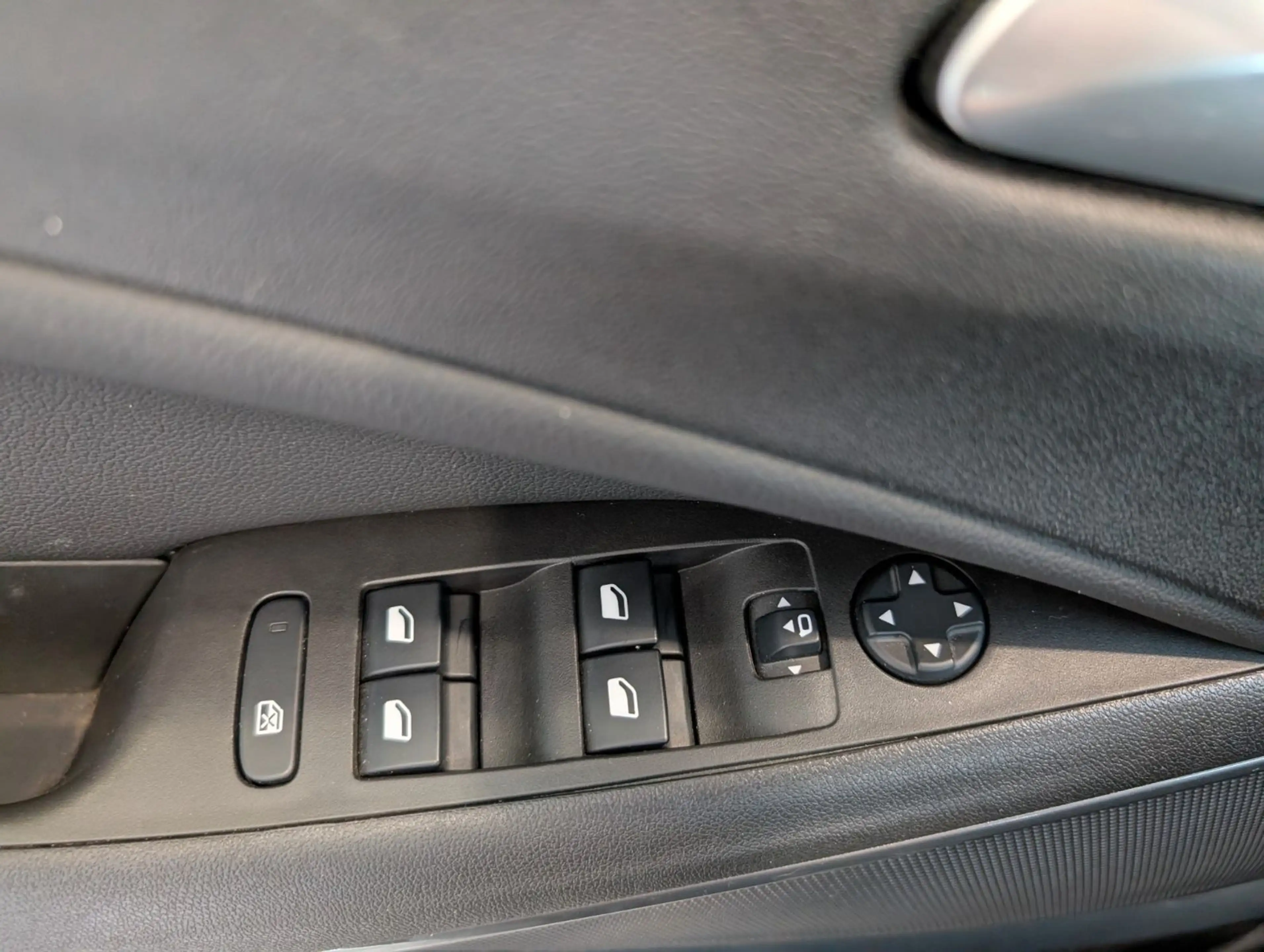 Opel Crossland X Crossland AT SH LH Navi TWW Android Kamera AHK — photo 11