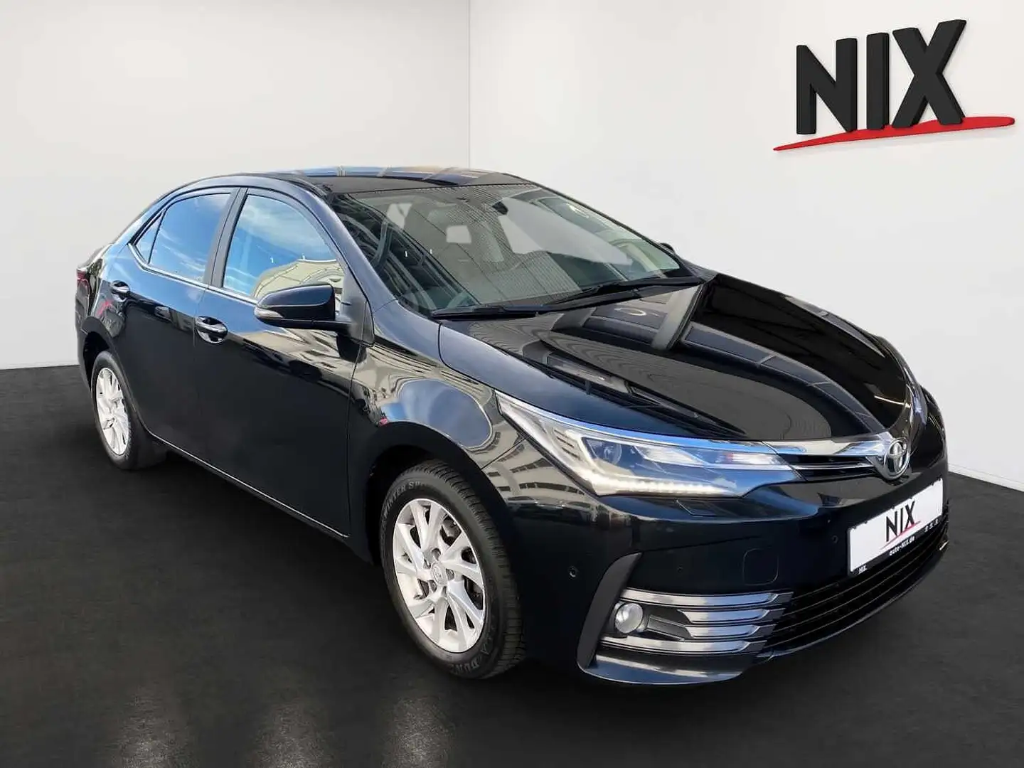 Toyota Corolla 1.6 Valvematic Executive KAMERA NAVI Schwarz - 2