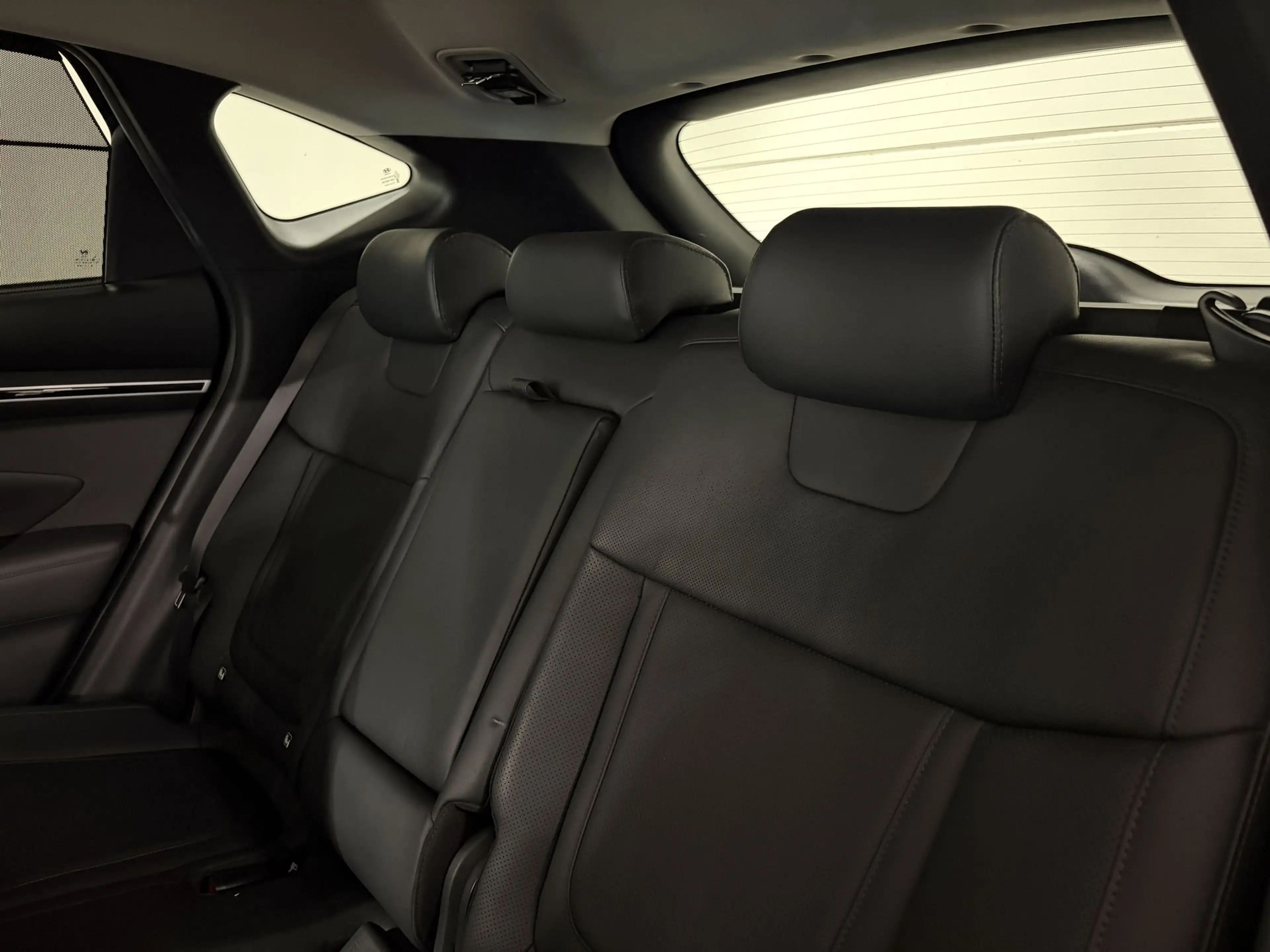Hyundai TUCSON 1.6 T-GDi Shine HEV AT — photo 11