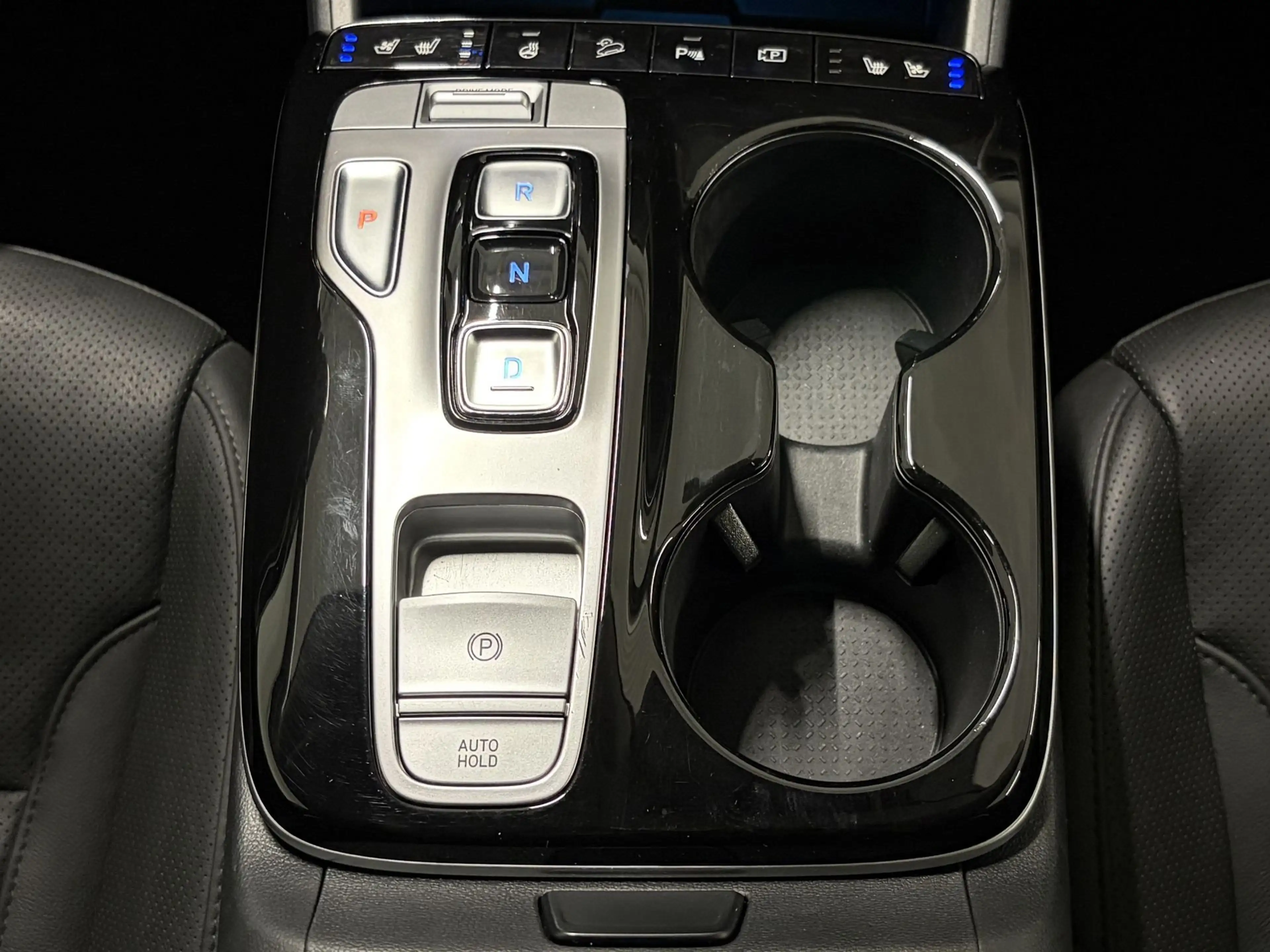 Hyundai TUCSON 1.6 T-GDi Shine HEV AT — photo 18