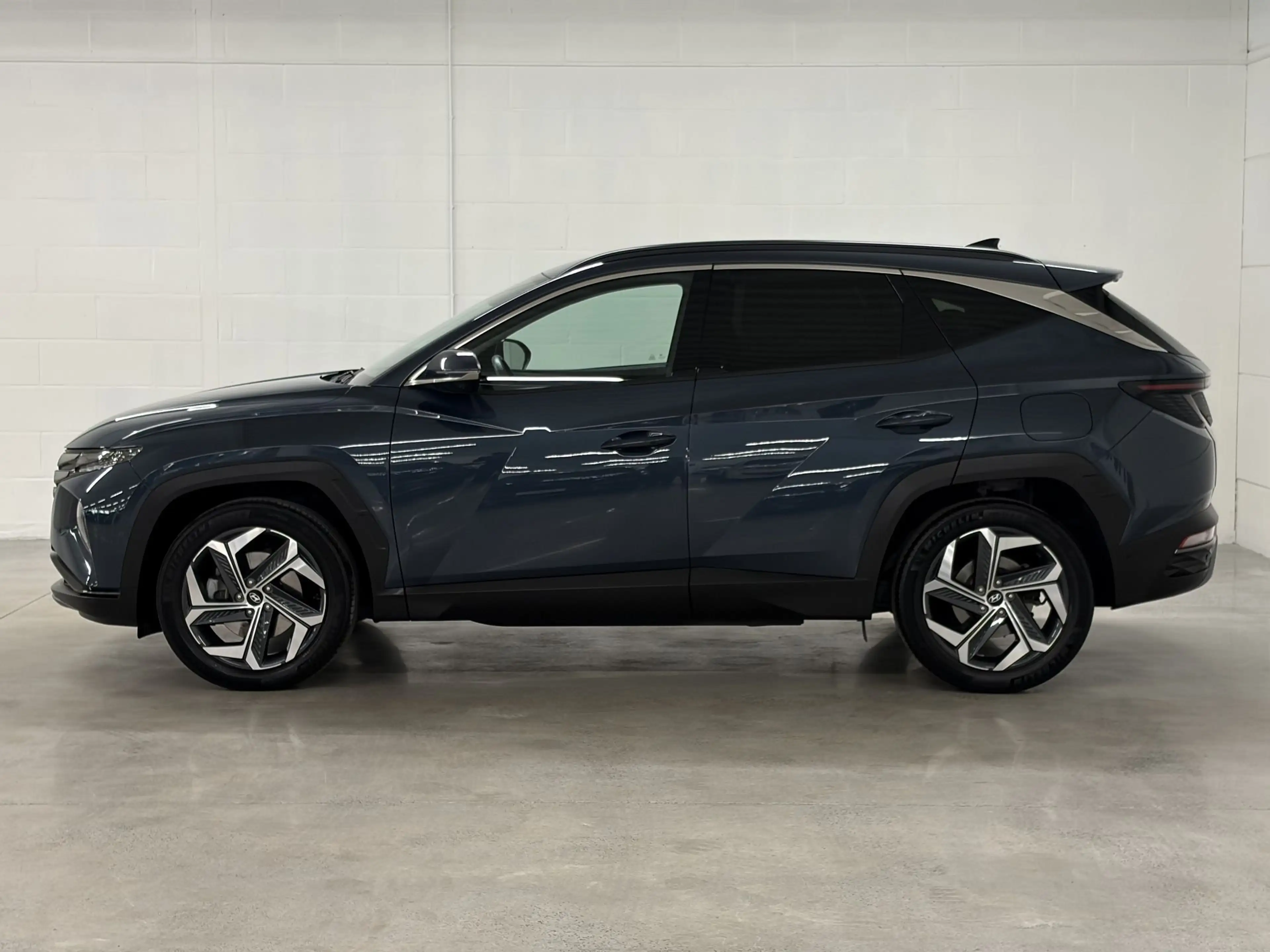 Hyundai TUCSON 1.6 T-GDi Shine HEV AT — photo 2