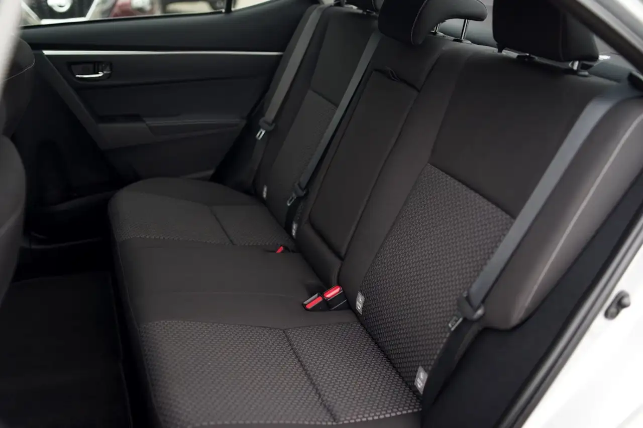 Toyota Corolla Berline — photo 11 sur 18