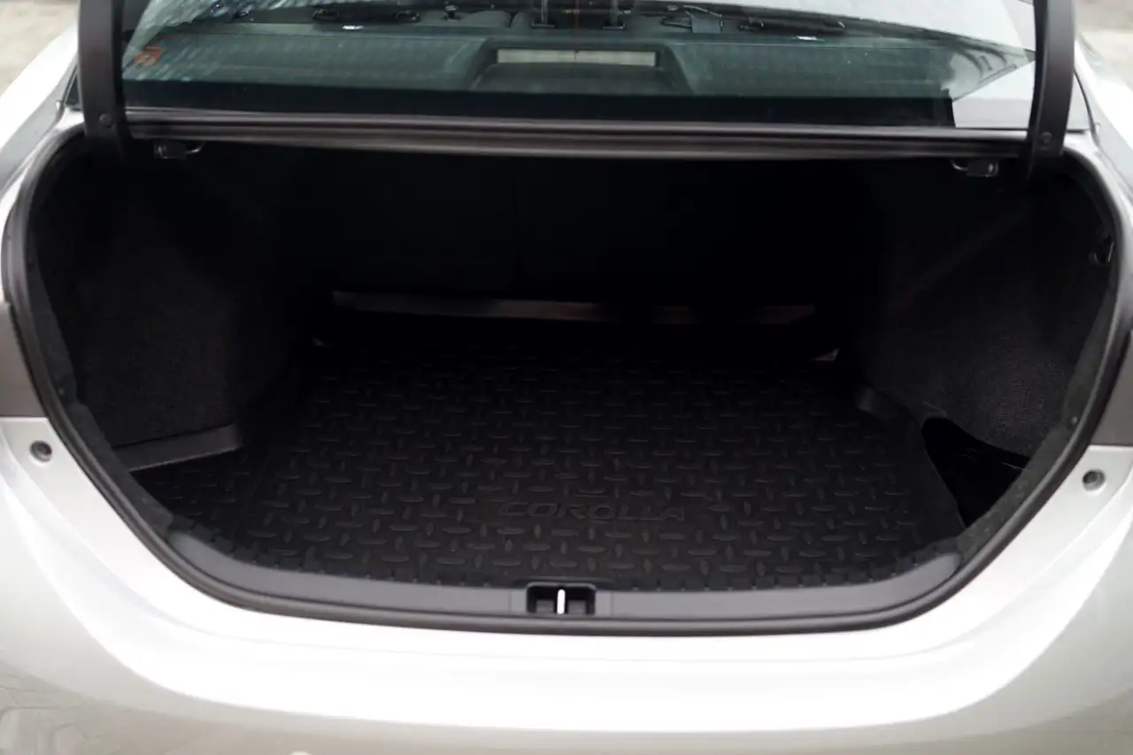Toyota Corolla Berline — photo 7 sur 18