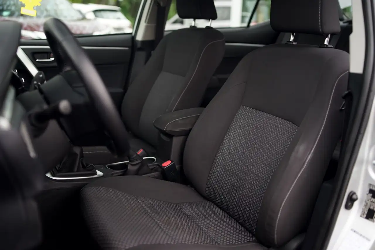 Toyota Corolla Berline — photo 10 sur 18