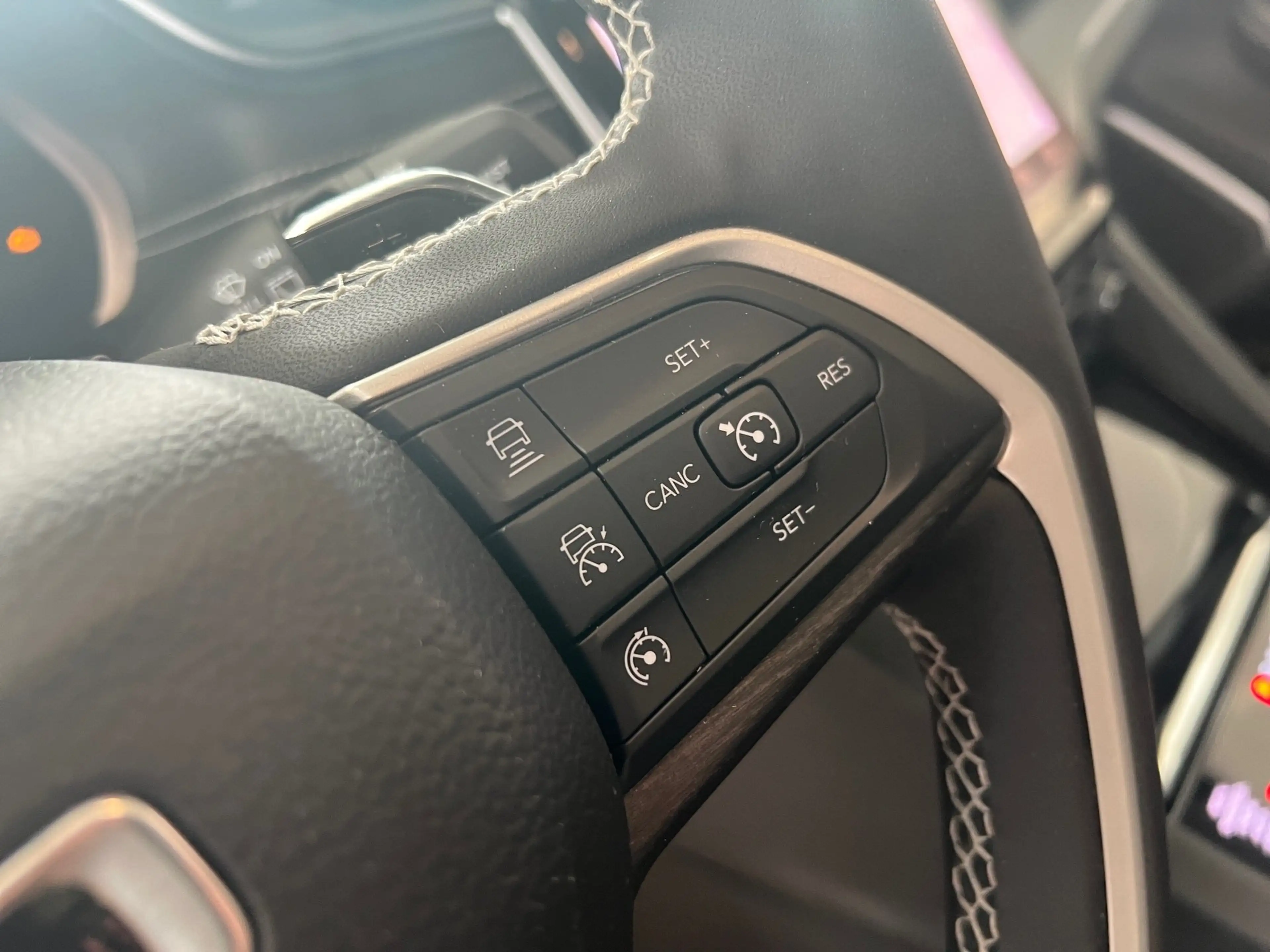 Jeep Grand Cherokee - 2.0 Limited 4xe 2xKlima 4xSHZ — photo 15