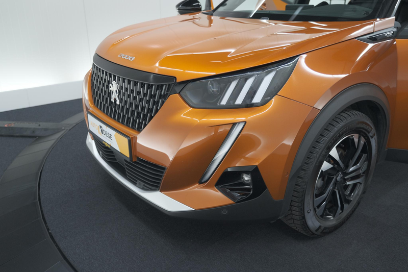 Peugeot 2008 PureTech 130 GT Pack | Leer-pakket | Camera | Dode — photo 14