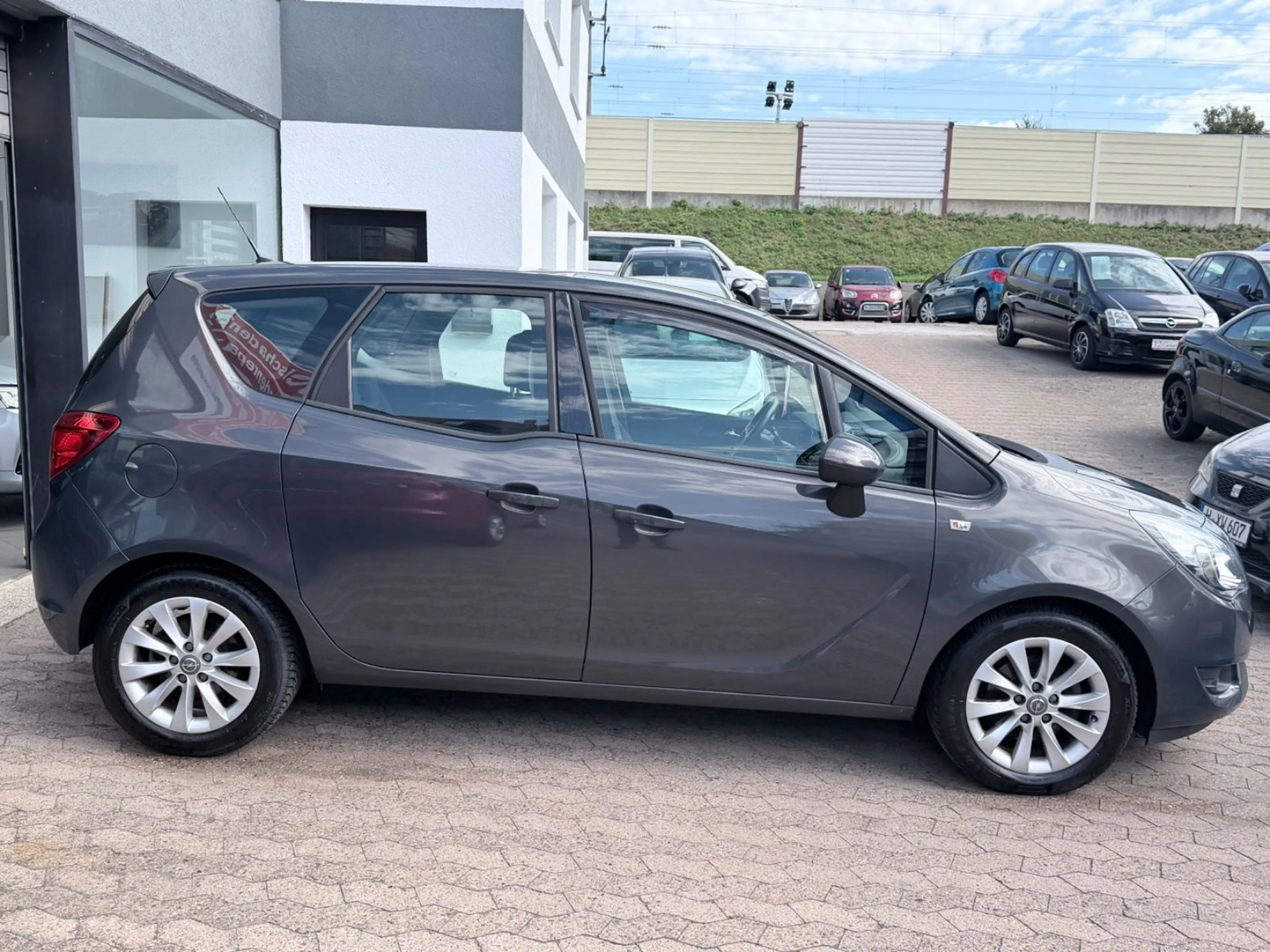Opel Meriva B Style~MultiLenkrad~Tempomat~PDC~ALU — photo 5