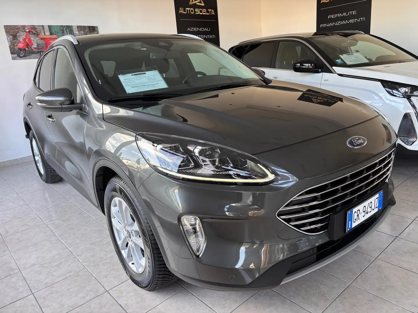 Ford Kuga Kuga 2.0 ecoblue Titanium Business 2wd 120cv auto Grigio - 1
