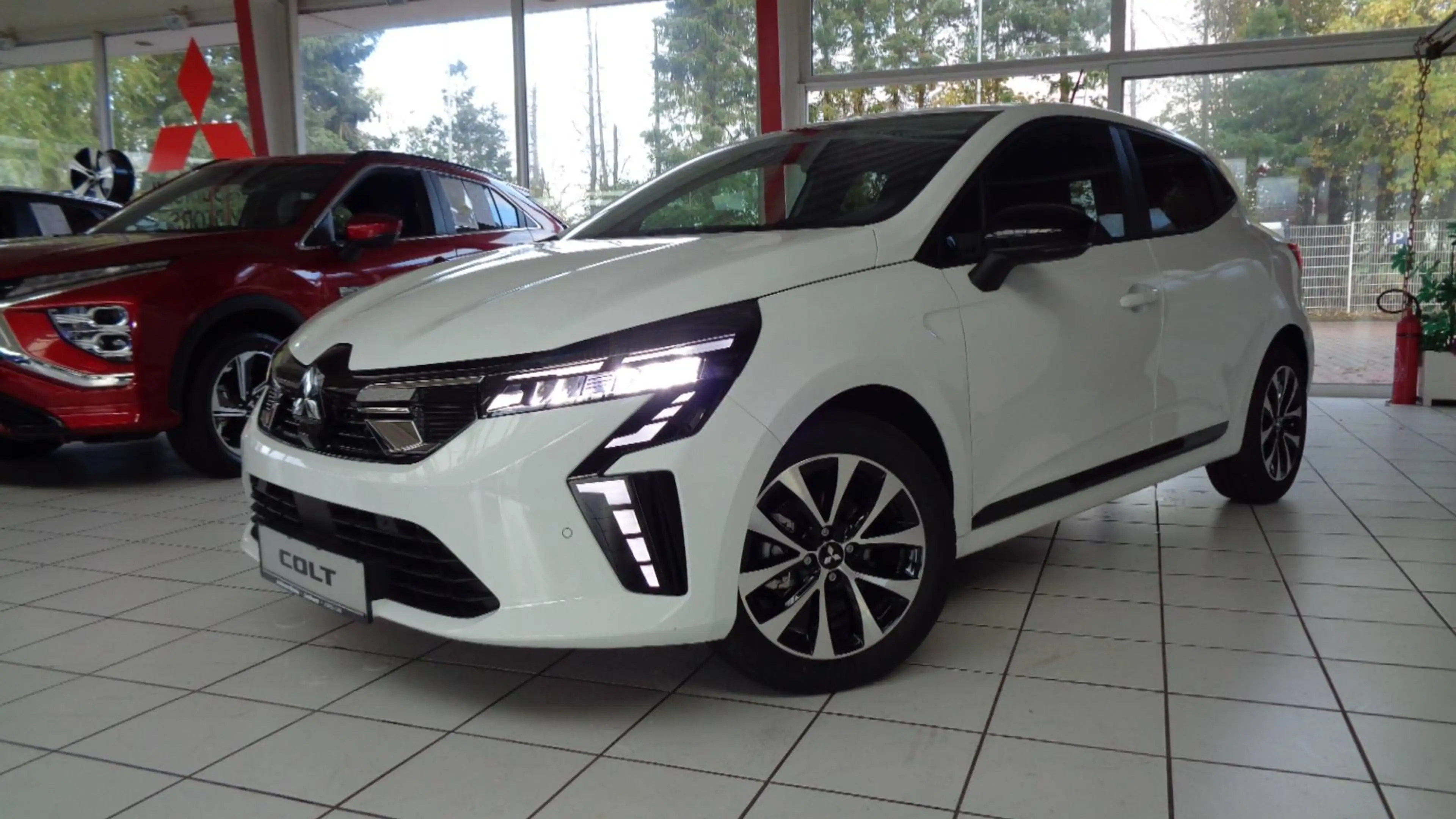 Mitsubishi Colt 1.0 Turbo-Benziner Plus #LED#SmatLink — photo 3