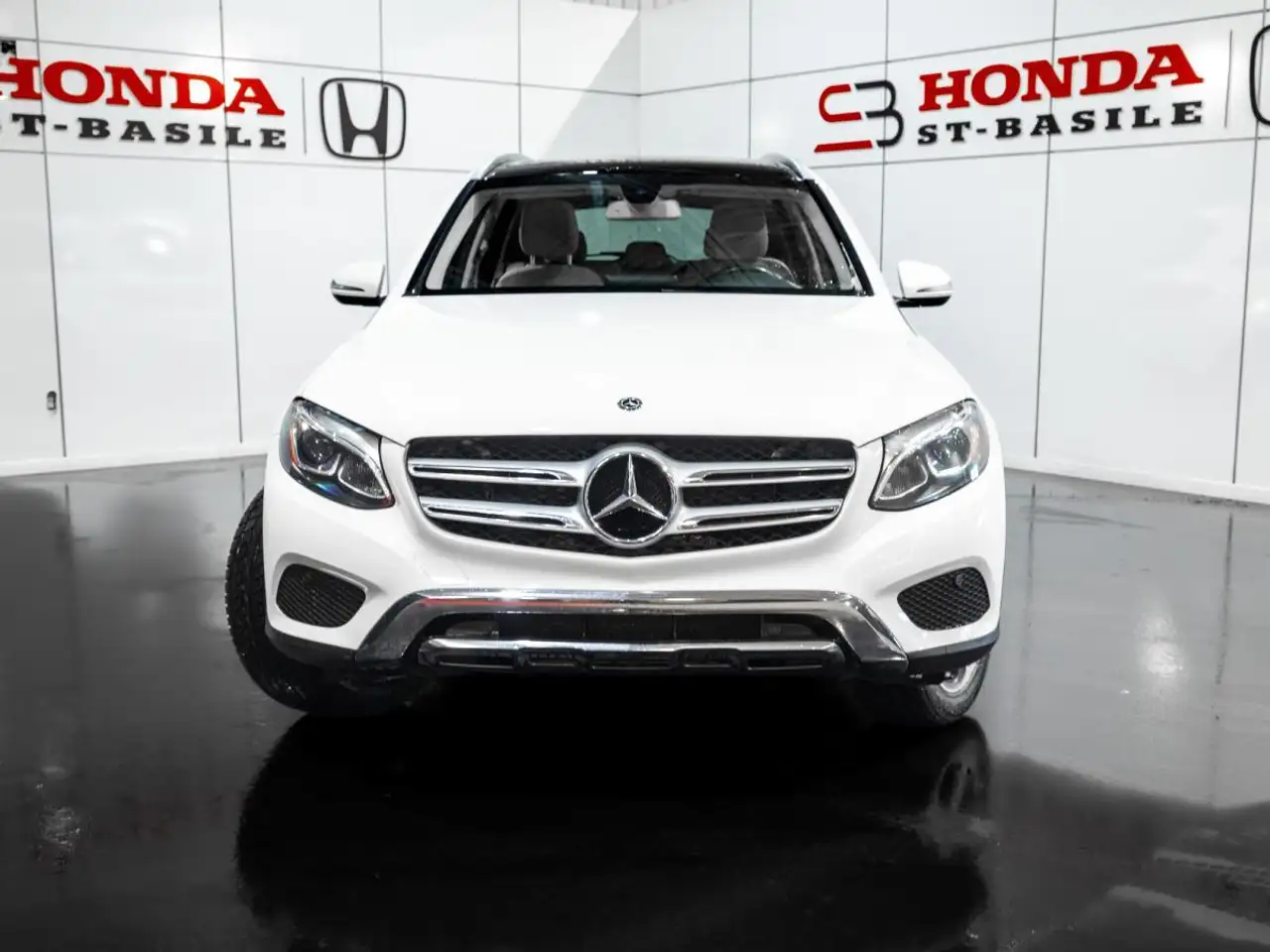 Mercedes-Benz GLC снимка Mercedes-Benz GLC