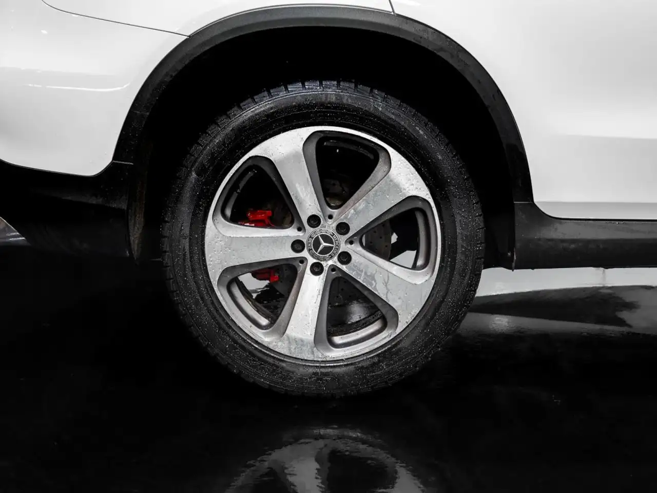 Mercedes-Benz GLC снимка Mercedes-Benz GLC