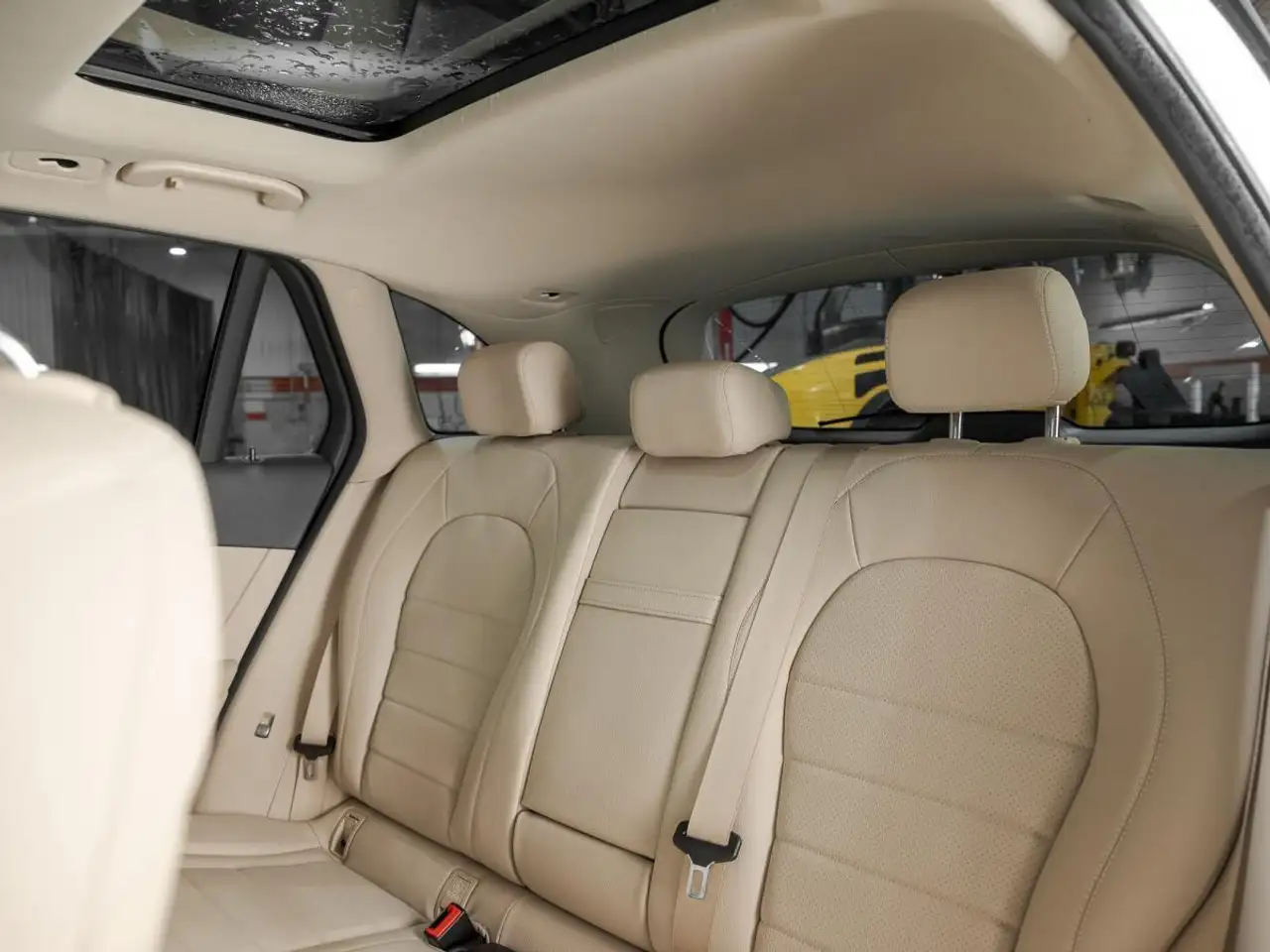 Mercedes-Benz GLC снимка Mercedes-Benz GLC