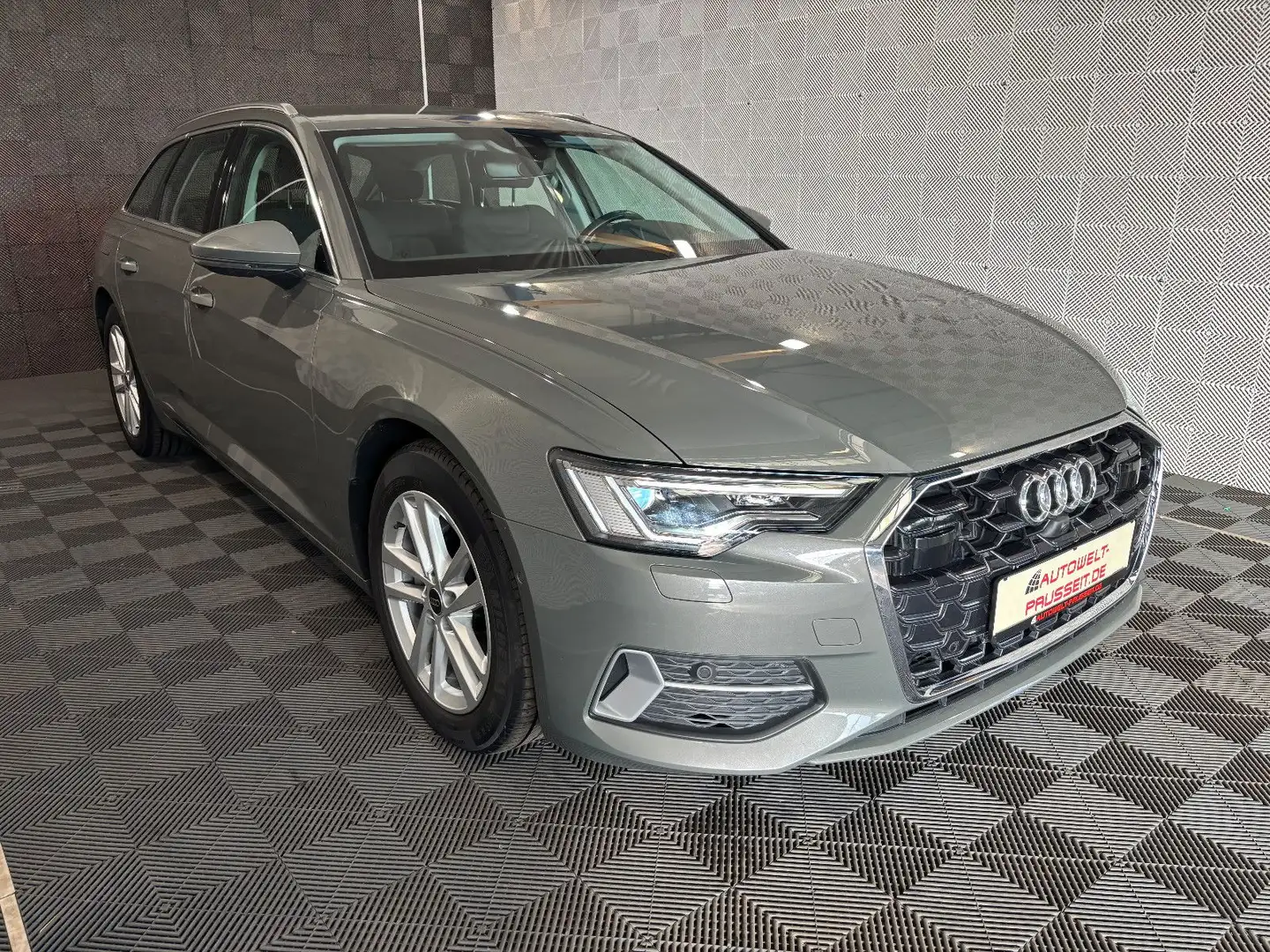 Audi A6 Avant 40 TDI*ADVANCED*MATRIX-R.KAM-TEMPO-SHZ Grau - 1