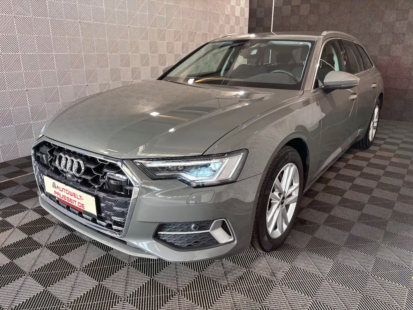 Audi A6 Avant 40 TDI*ADVANCED*MATRIX-R.KAM-TEMPO-SHZ Grau - 2