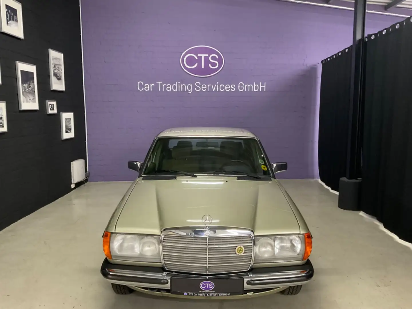 Mercedes-Benz 230 E Automatik  /W 123/Sehr guter Zustand Verde - 1