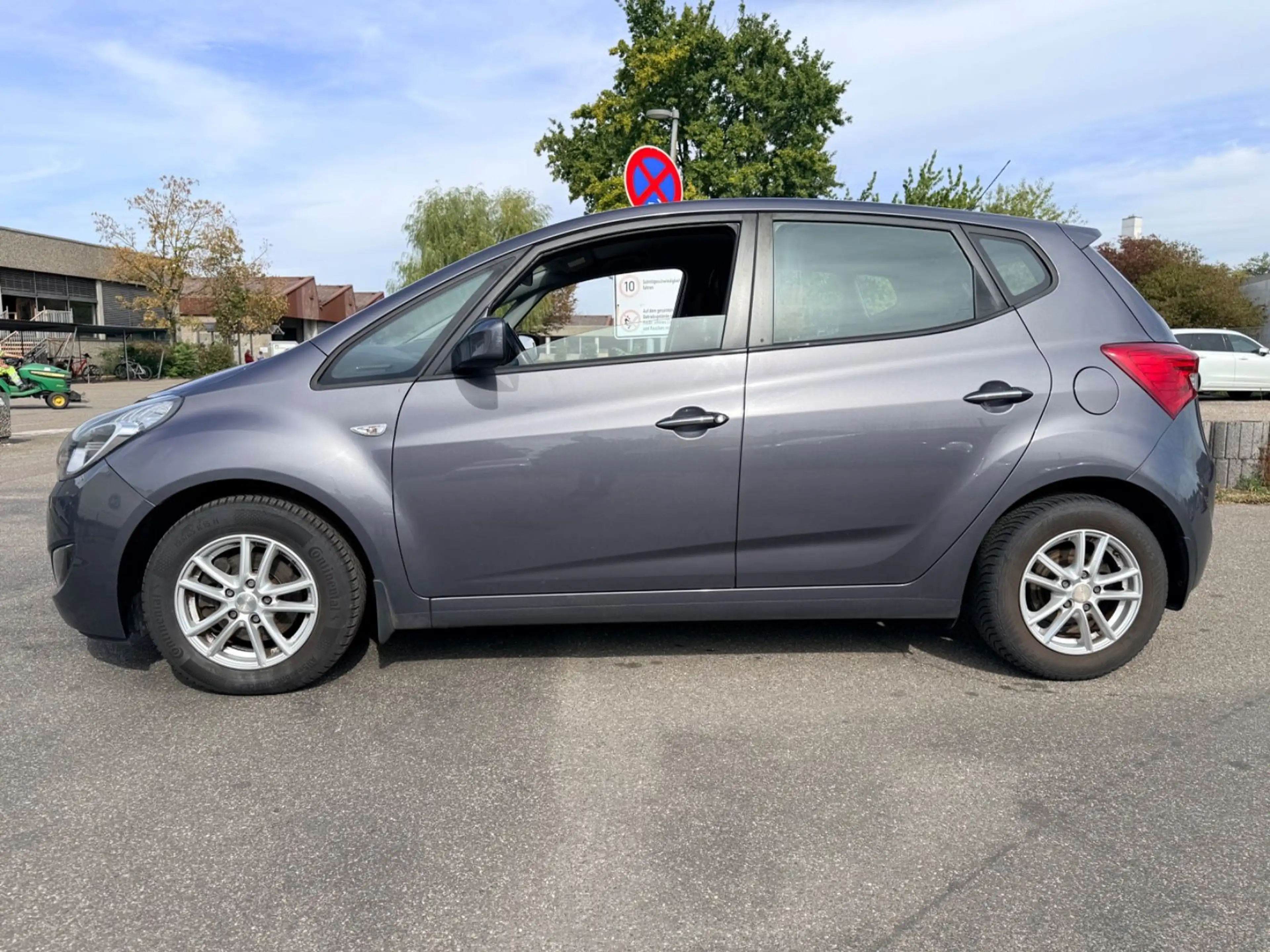 Hyundai iX20 Classic — photo 4