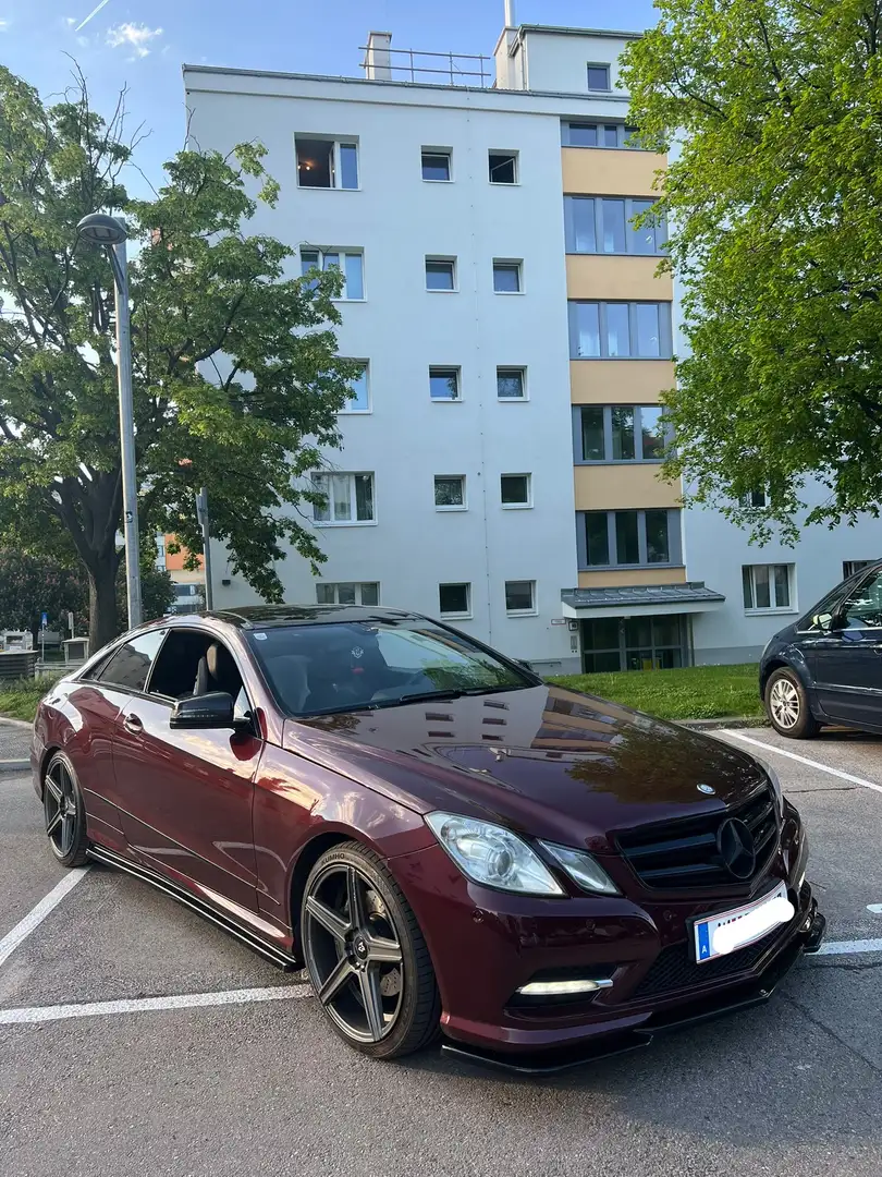Mercedes-Benz E 220 AMG PAKET Rot - 1