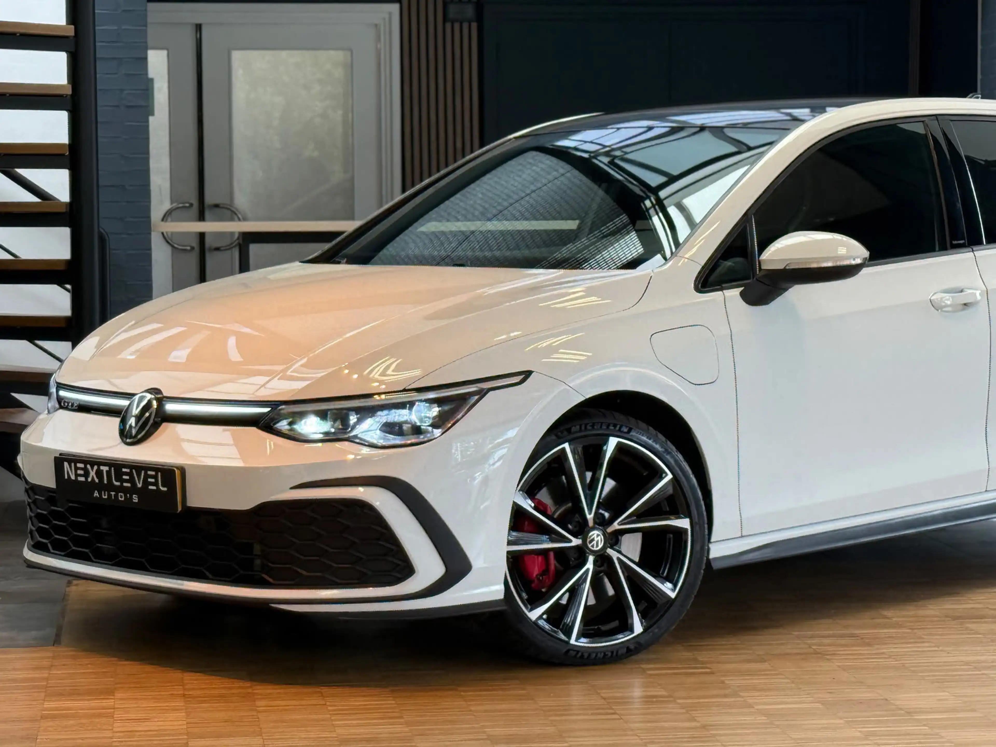 Volkswagen Golf GTE 1.4 eHybrid — photo 2