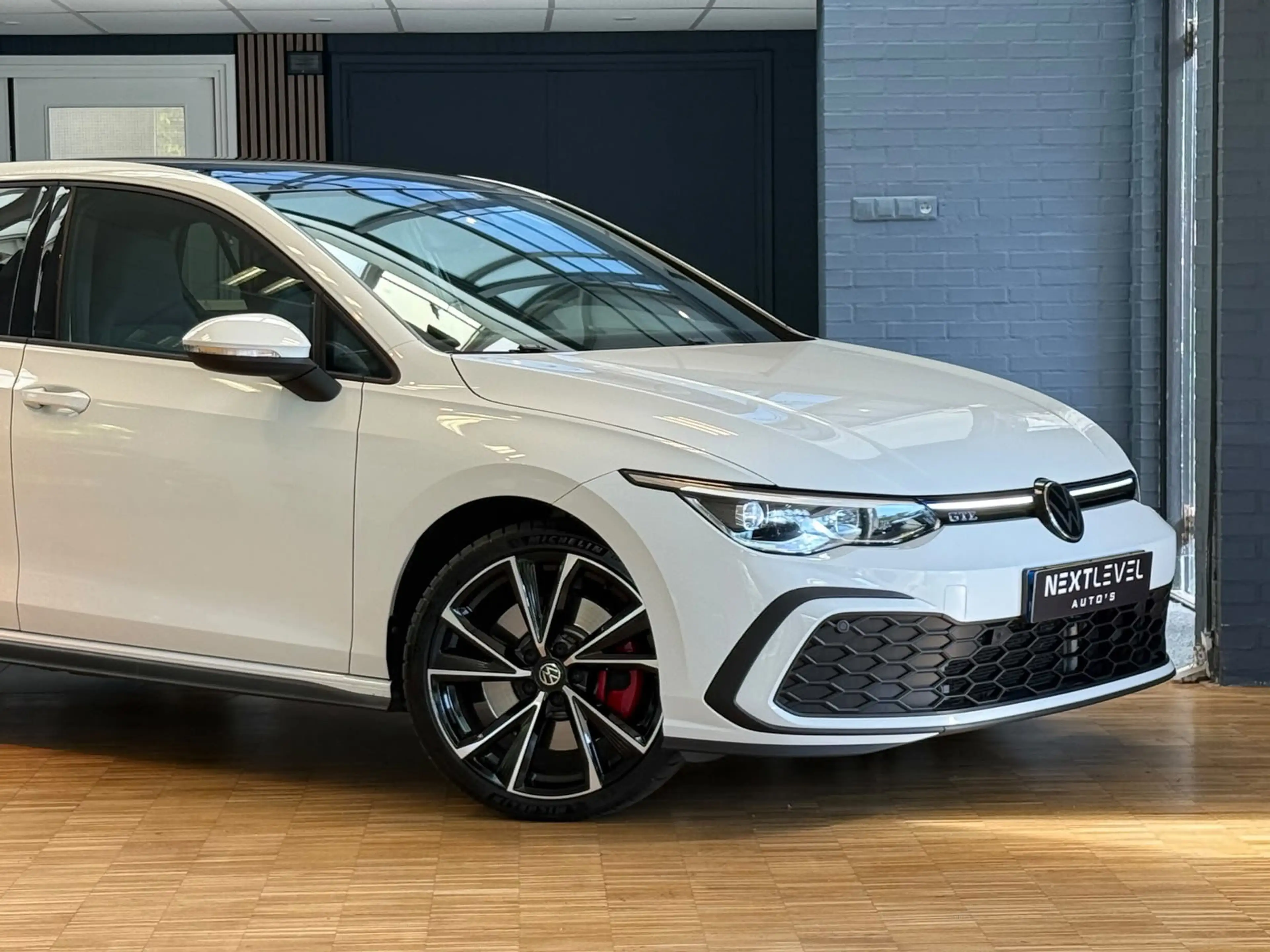 Volkswagen Golf GTE 1.4 eHybrid — photo 11