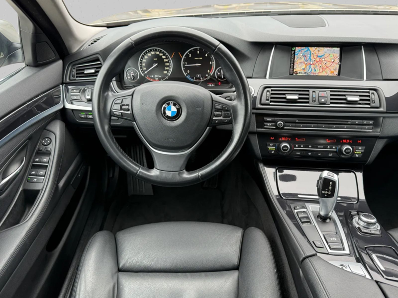 BMW 520 5 Touring 520 d Head-Up Spurhalteassistent — photo 6