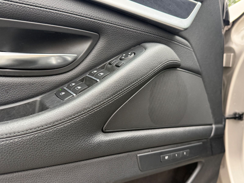 BMW 520 5 Touring 520 d Head-Up Spurhalteassistent — photo 14