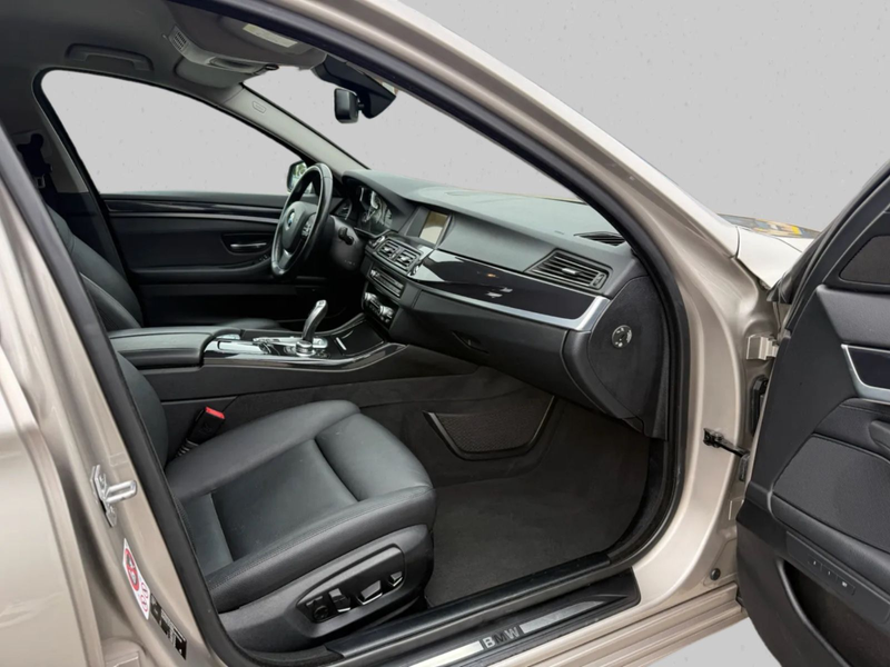 BMW 520 5 Touring 520 d Head-Up Spurhalteassistent — photo 8