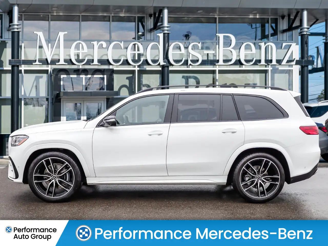 Mercedes-Benz GLS снимка Mercedes-Benz GLS