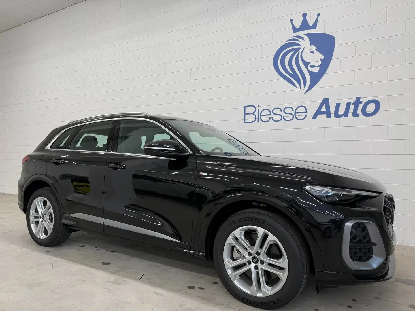 Audi Q5 Q5 40 TDI Quattro S-Line Edition S-Tronic Schwarz - 1