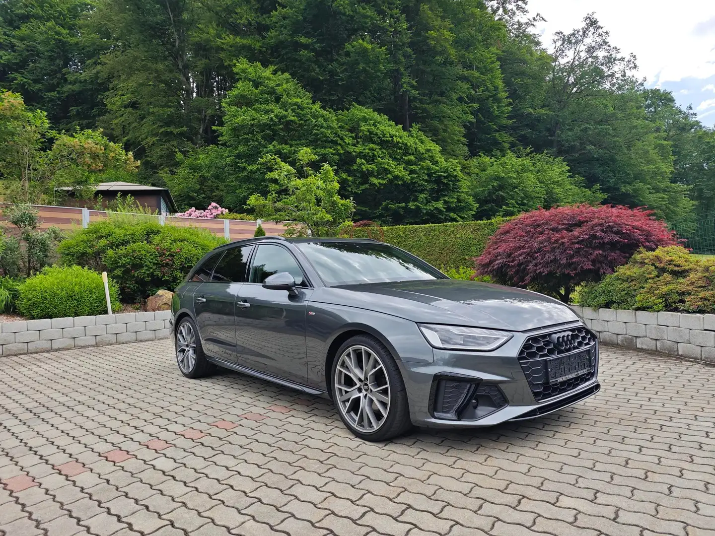 Audi A4 30 TDI S line*RFK*Virtual*19 Zoll* Grau - 1