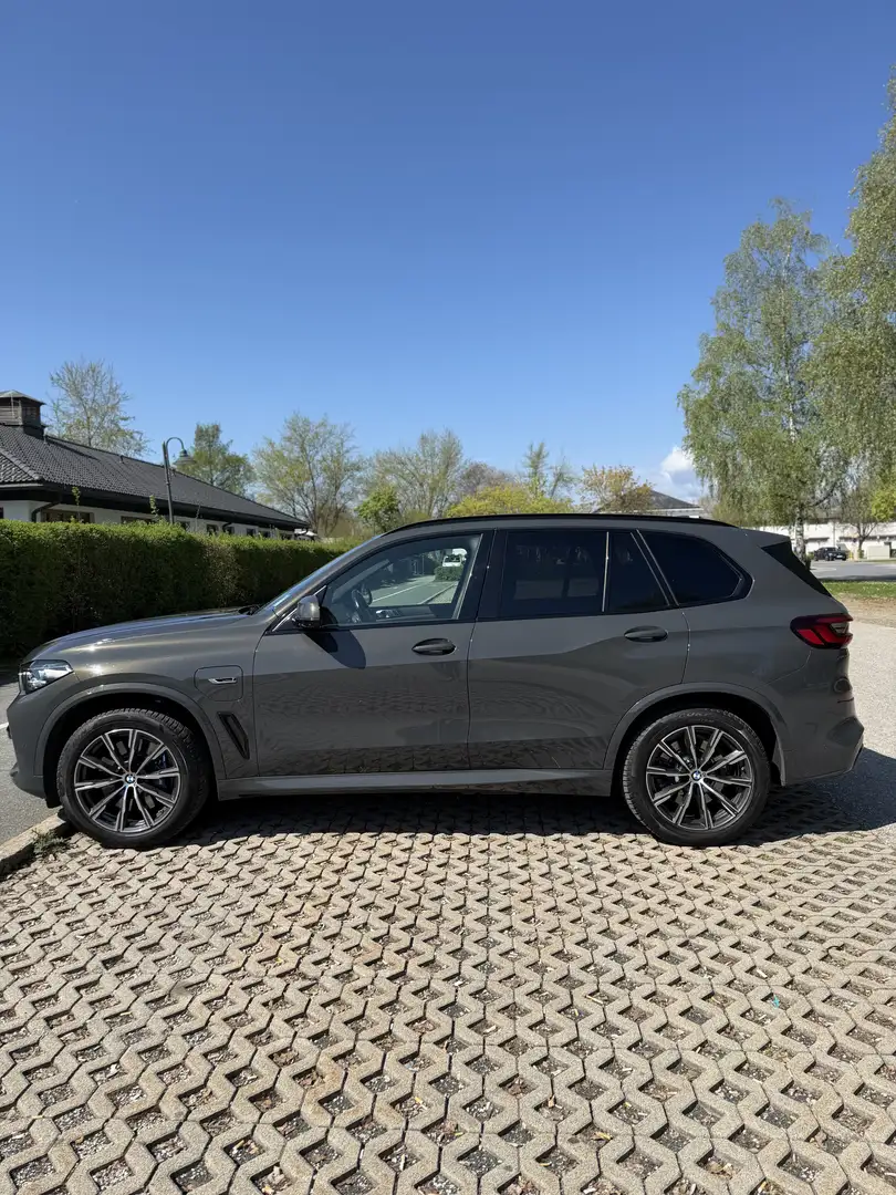 BMW X5 xDrive45e - 1