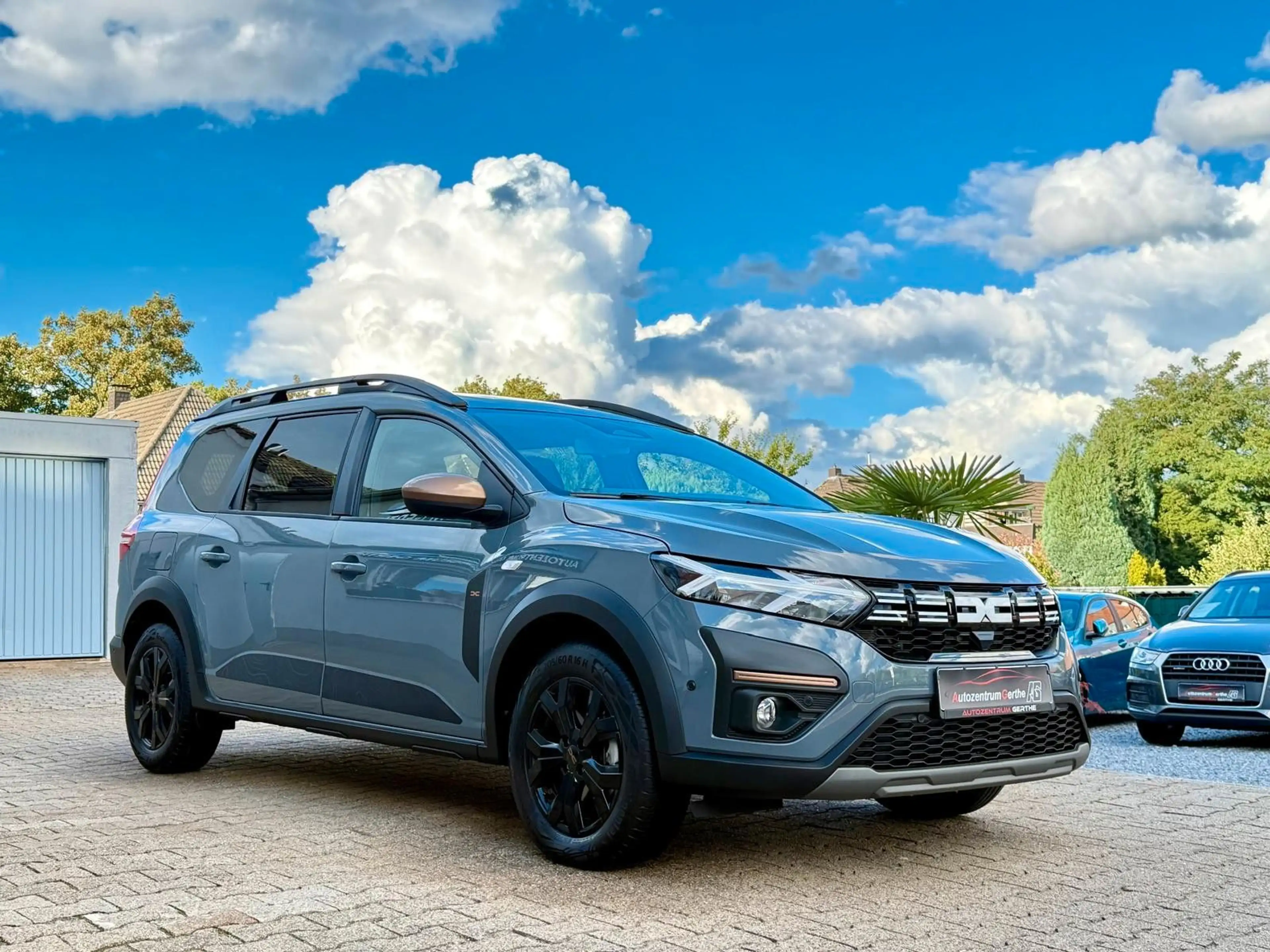 Dacia Jogger Extreme *1.Hand*Kamera*AHK*CarPlay*DAB* — photo 3