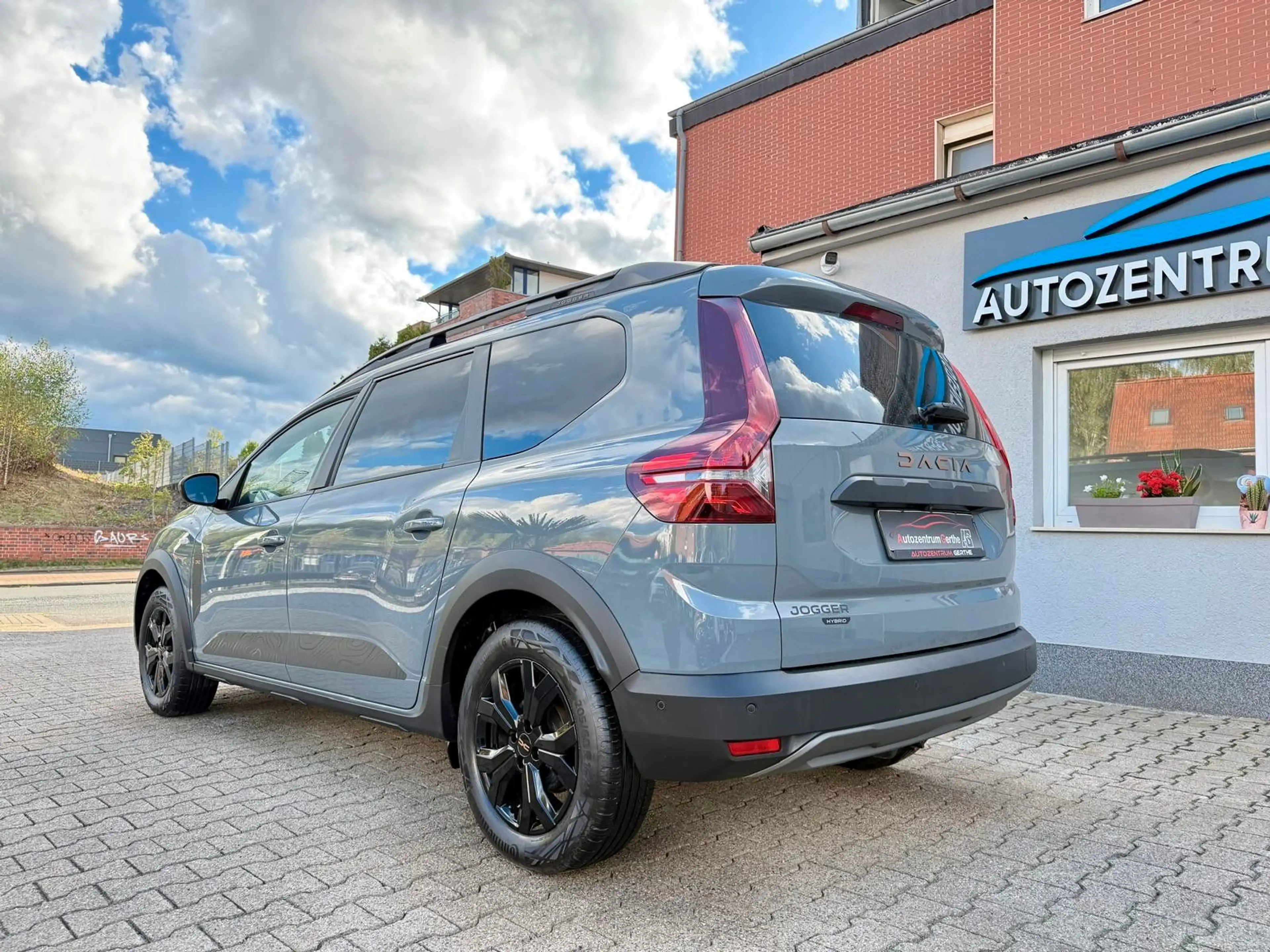 Dacia Jogger Extreme *1.Hand*Kamera*AHK*CarPlay*DAB* — photo 5