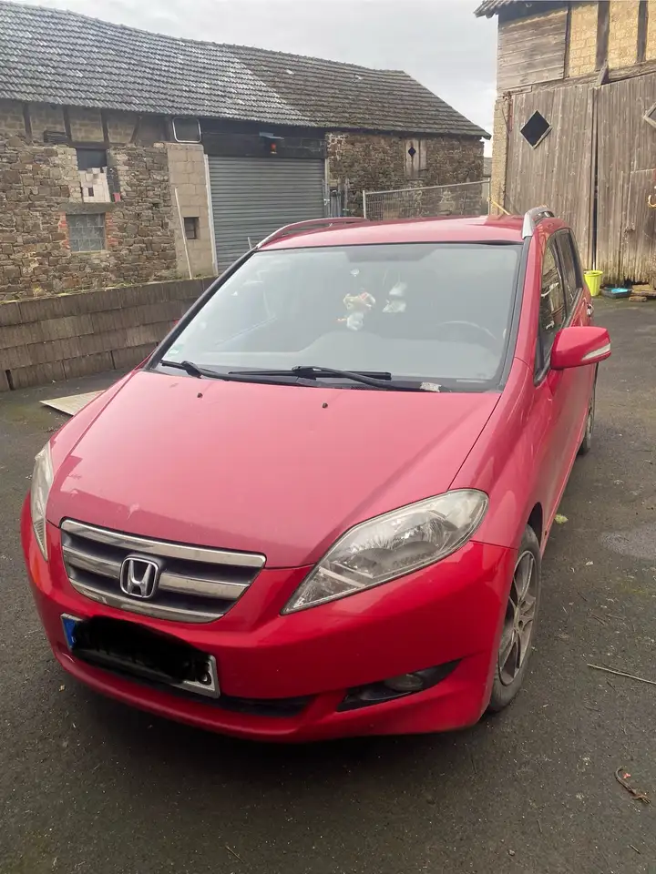 Honda FR-V