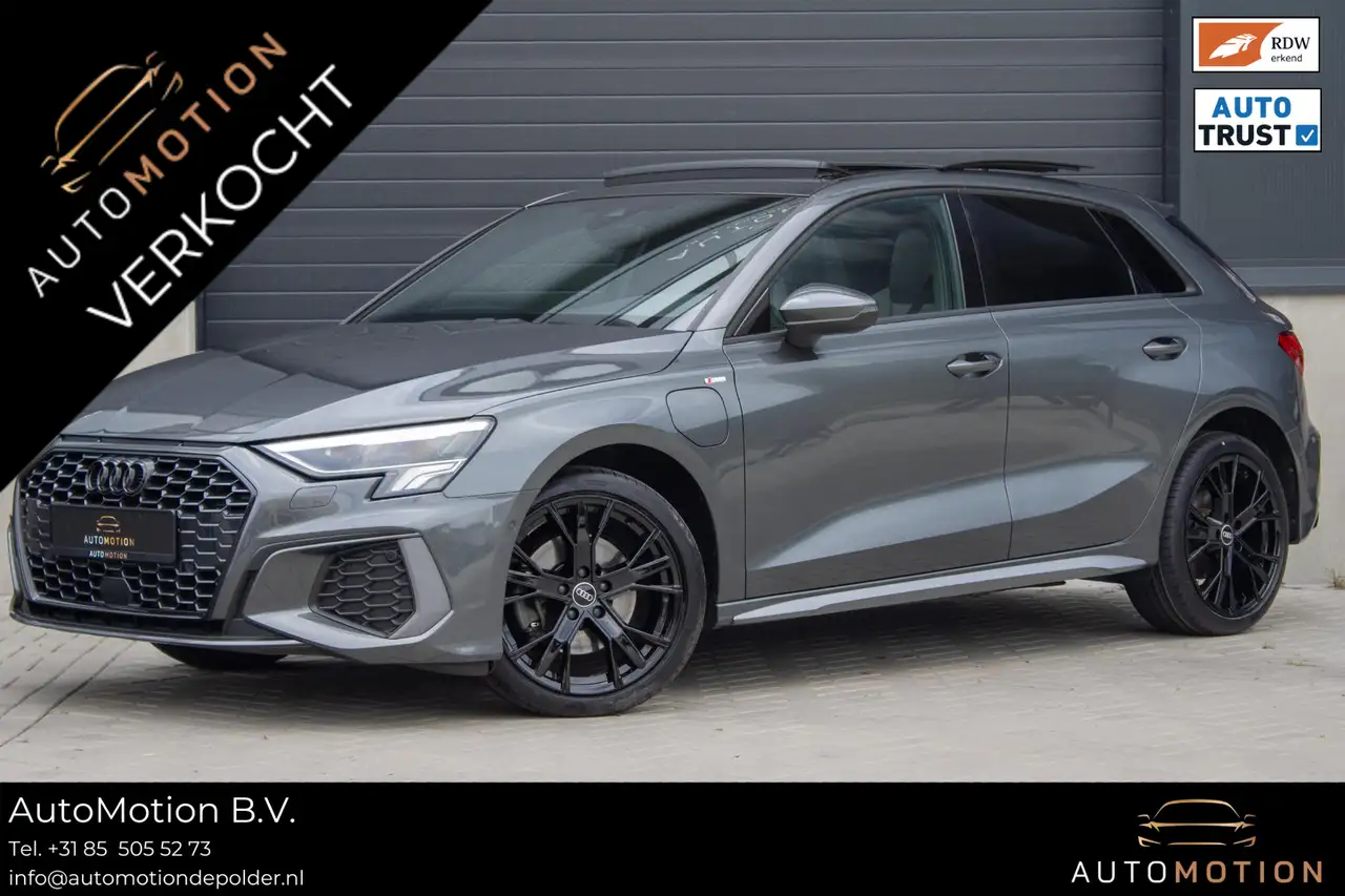 Audi A3 Sportback 40 TFSIe Sline Pano Maxton B&O ACC Parke