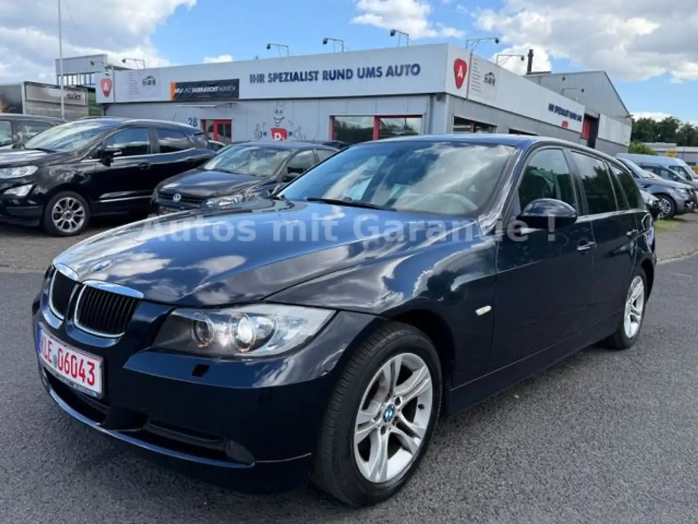 BMW 320 320d DPF Touring Aut. Blau - 1