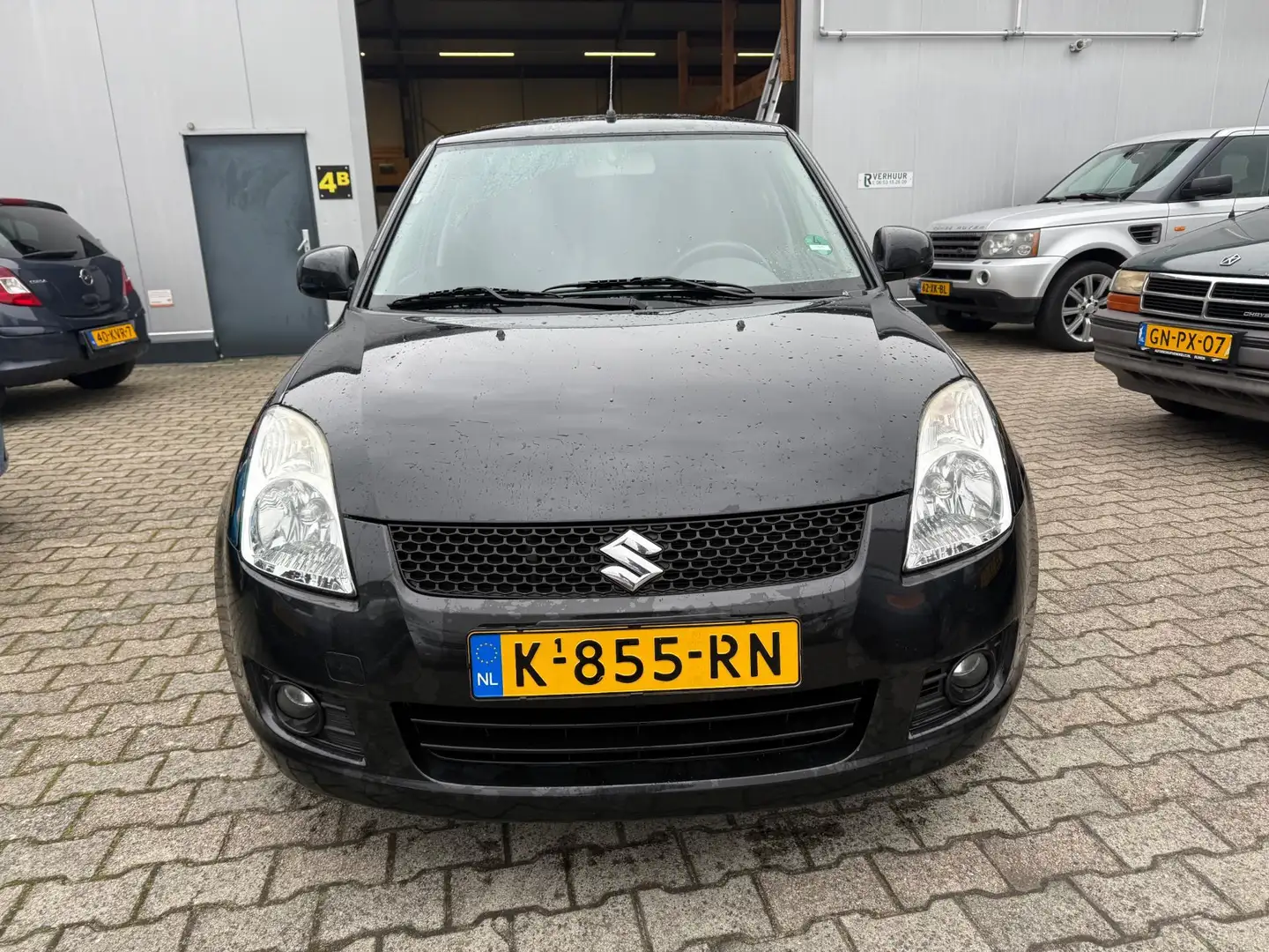 Suzuki Swift 1.3 Bandit 2010 Zwart 5-Deurs Airco Carplay 16'' S Schwarz - 2