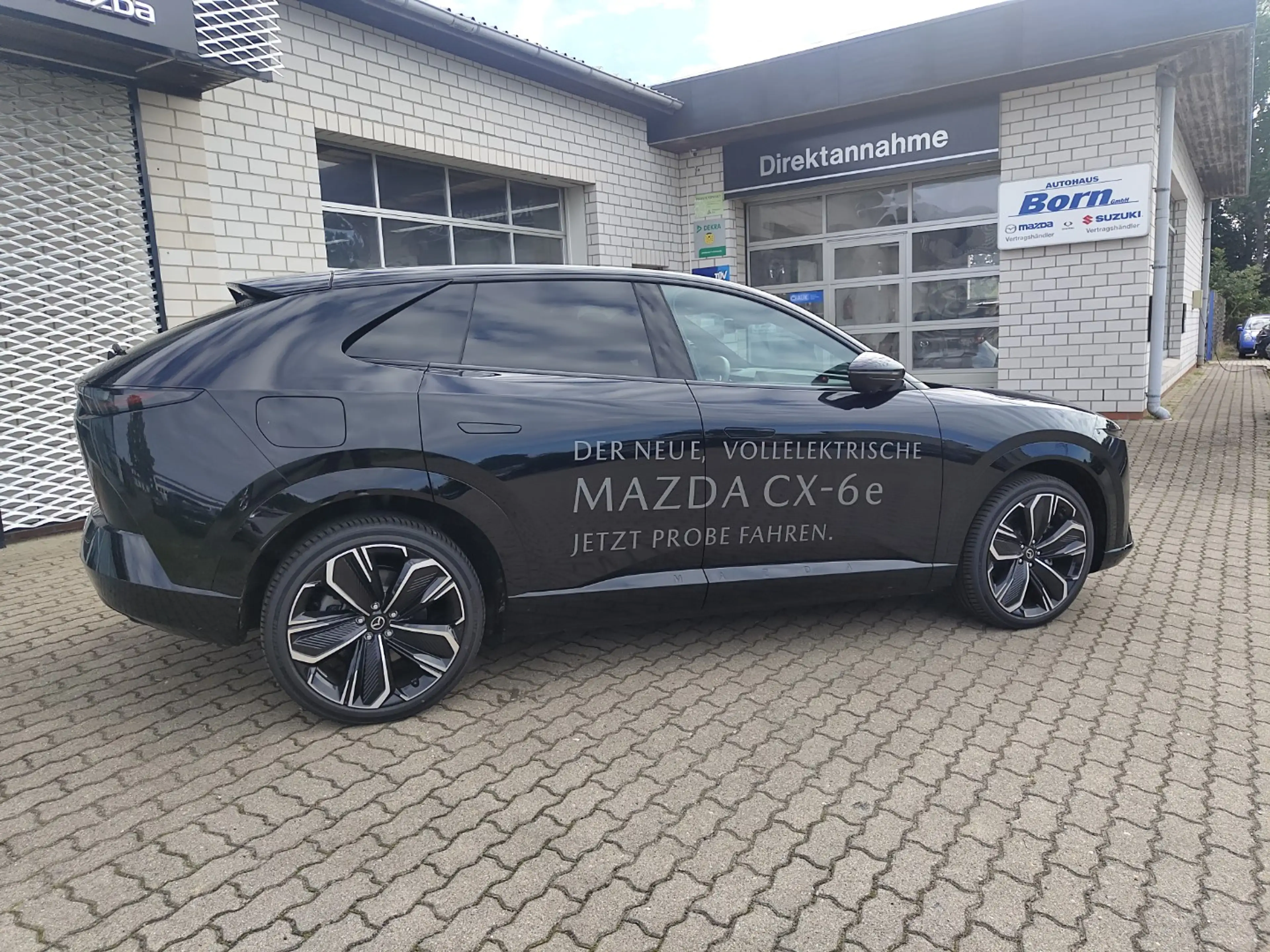 Mazda CX-6e EV 258ps — photo 4
