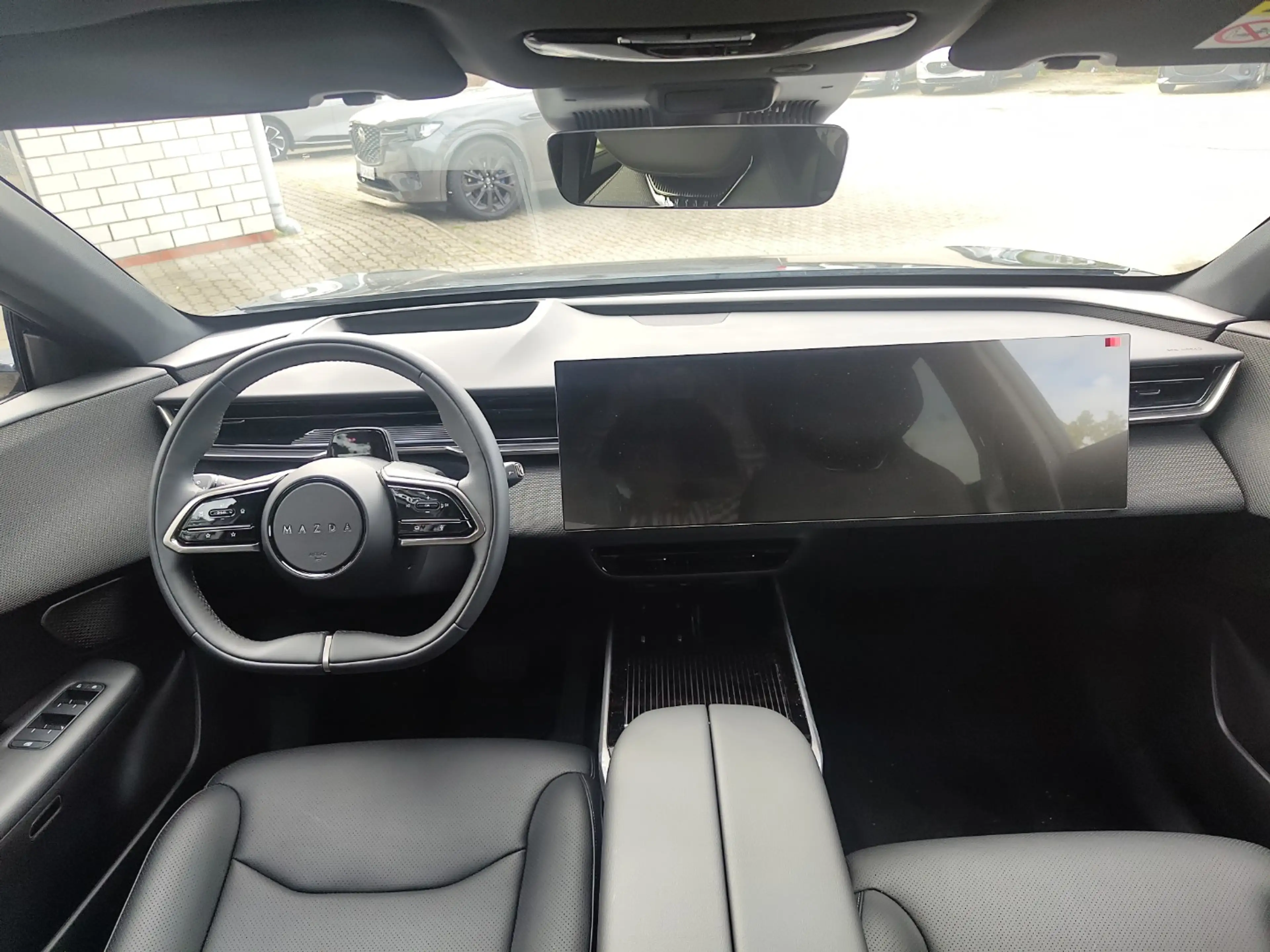 Mazda CX-6e EV 258ps — photo 6