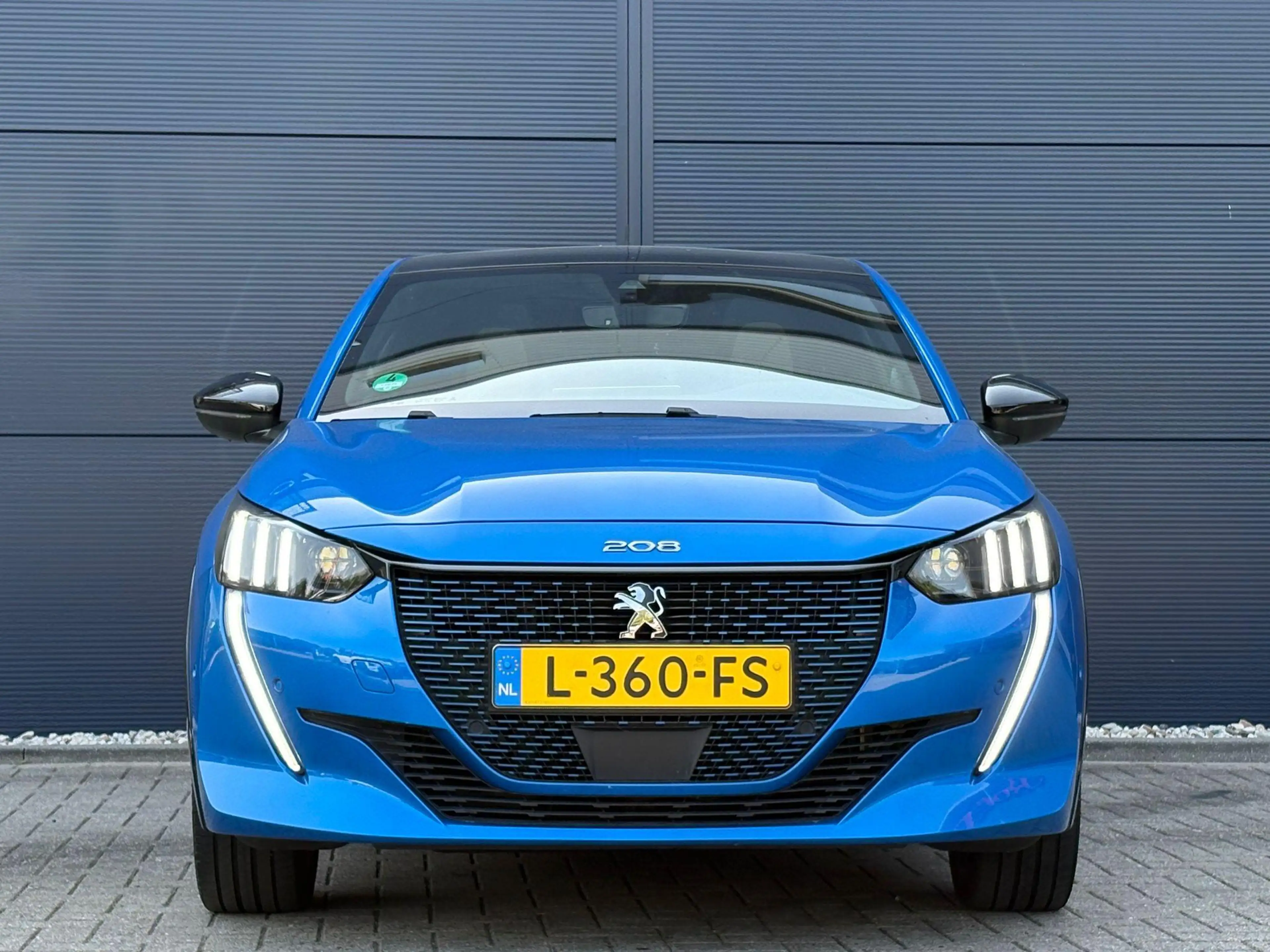 Peugeot e-208 EV GT Pack 50 kWh | Navigatie | Stoelverwarming | — photo 2