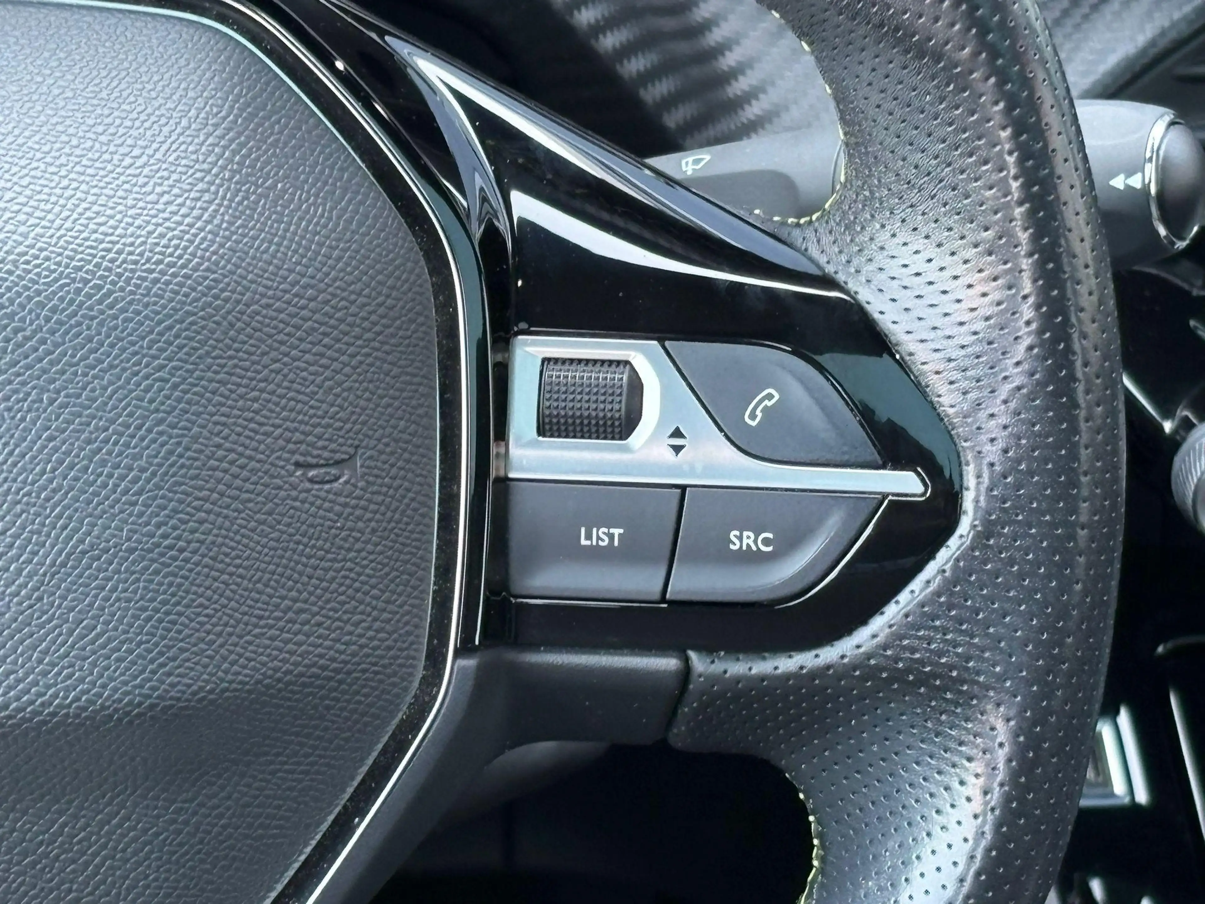 Peugeot e-208 EV GT Pack 50 kWh | Navigatie | Stoelverwarming | — photo 14