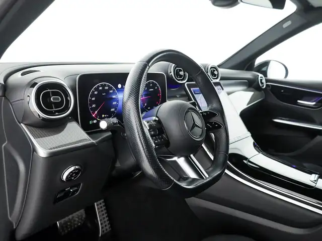 Mercedes-Benz GLC view 11