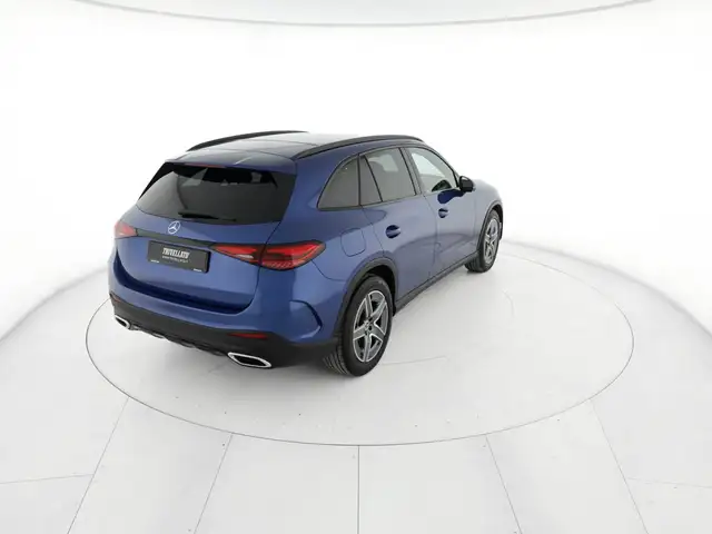 Mercedes-Benz GLC view 3