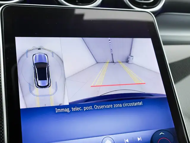 Mercedes-Benz GLC view 17